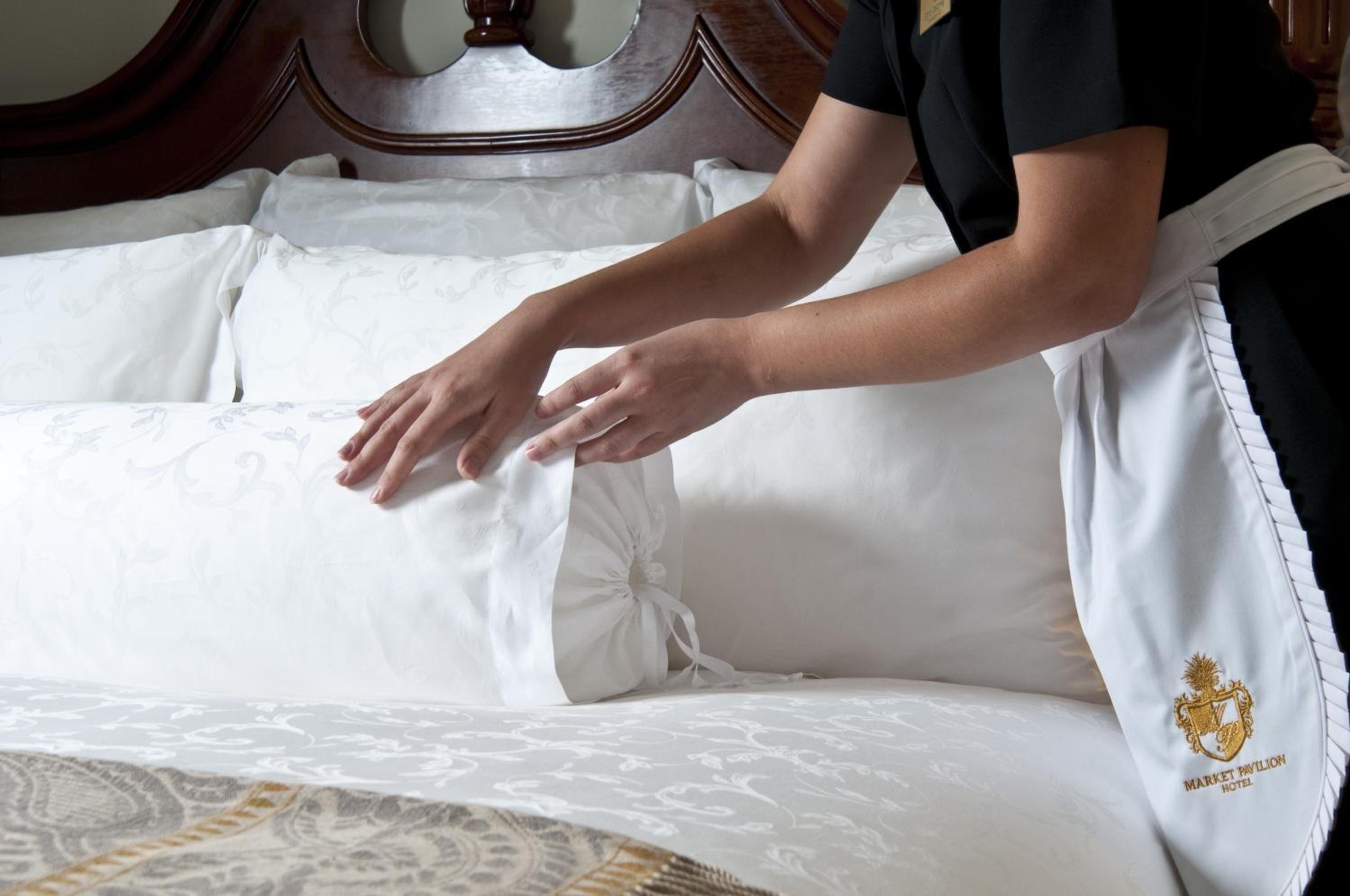 Luxury King Room - Photo 3