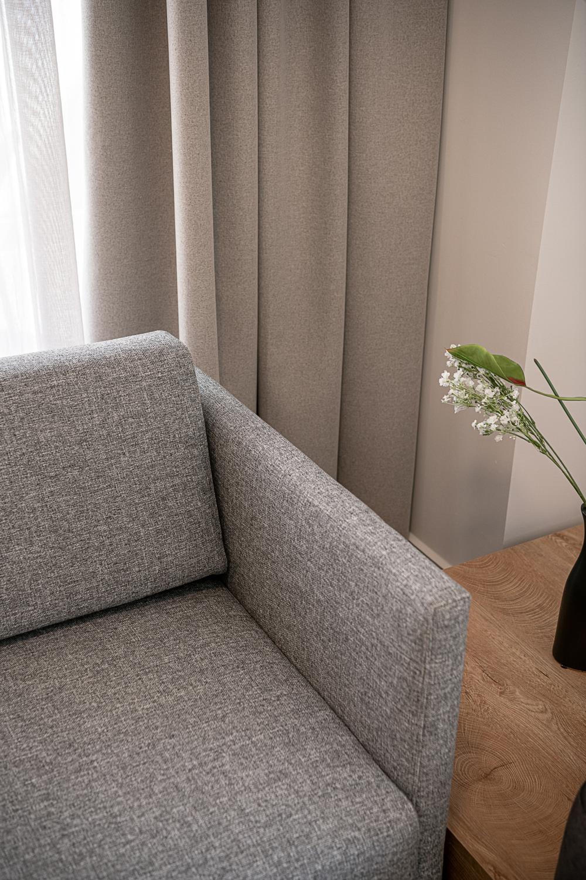 Deluxe Two-Bedroom Apartment
