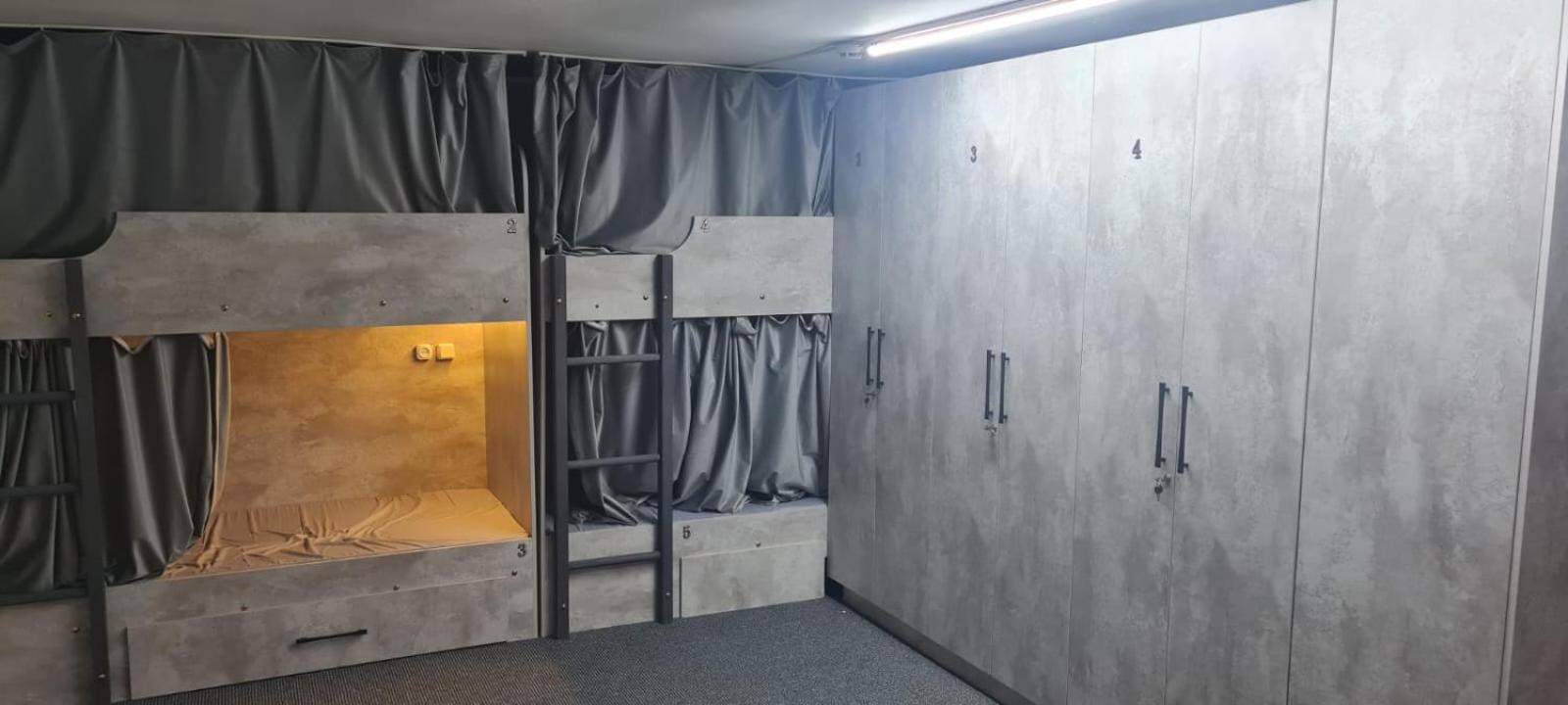 Bed in 8-Bed Mixed Dormitory Room