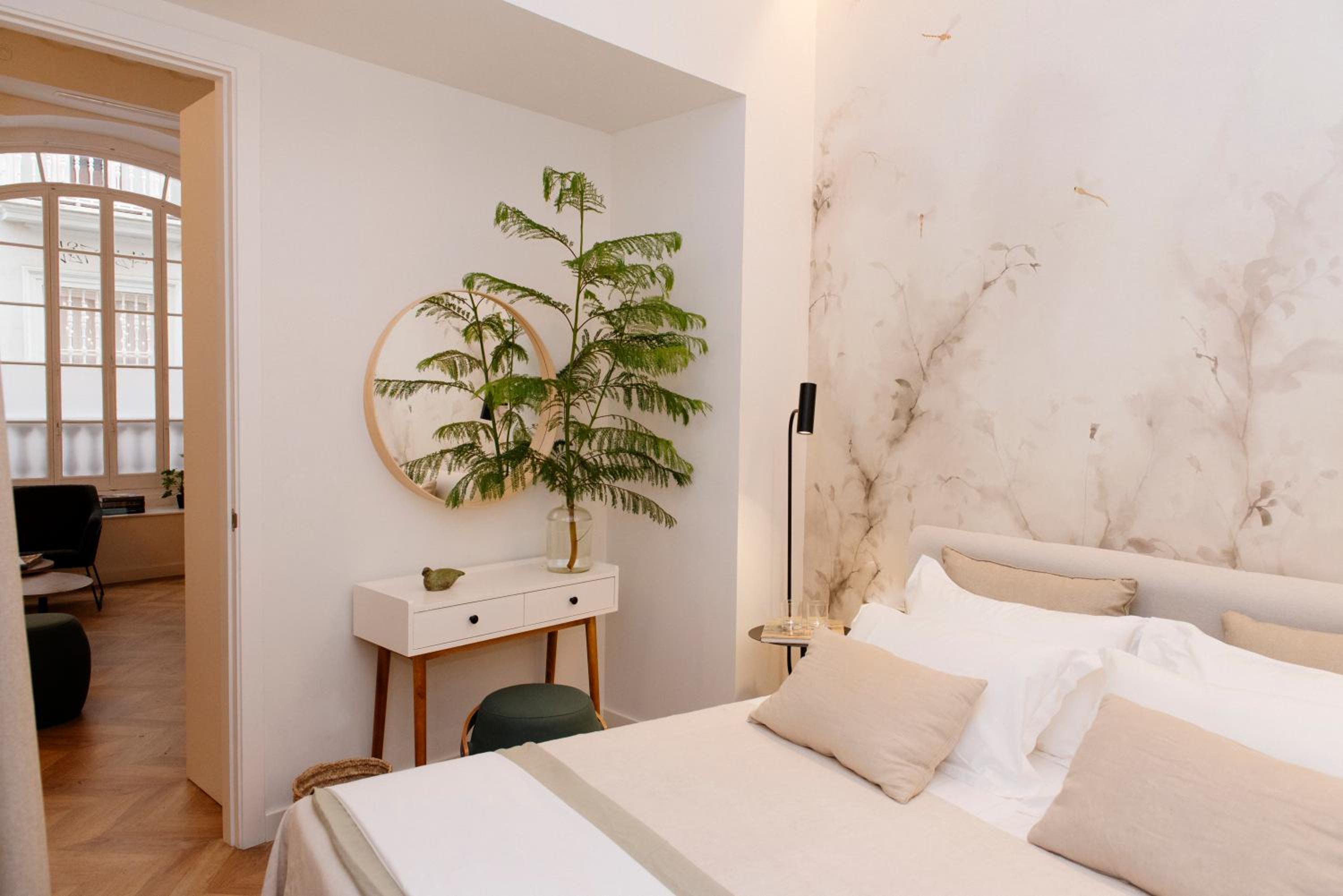 One-Bedroom Apartment - Ground Floor - Photo 3