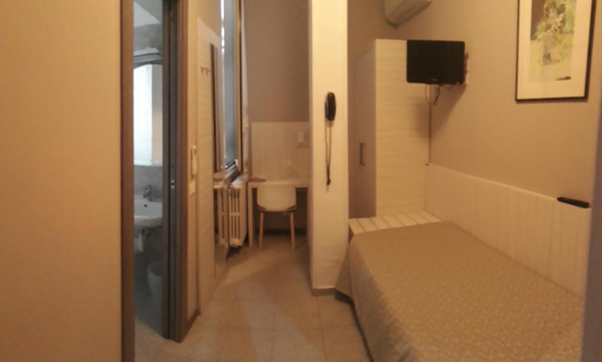 Budget Single Room