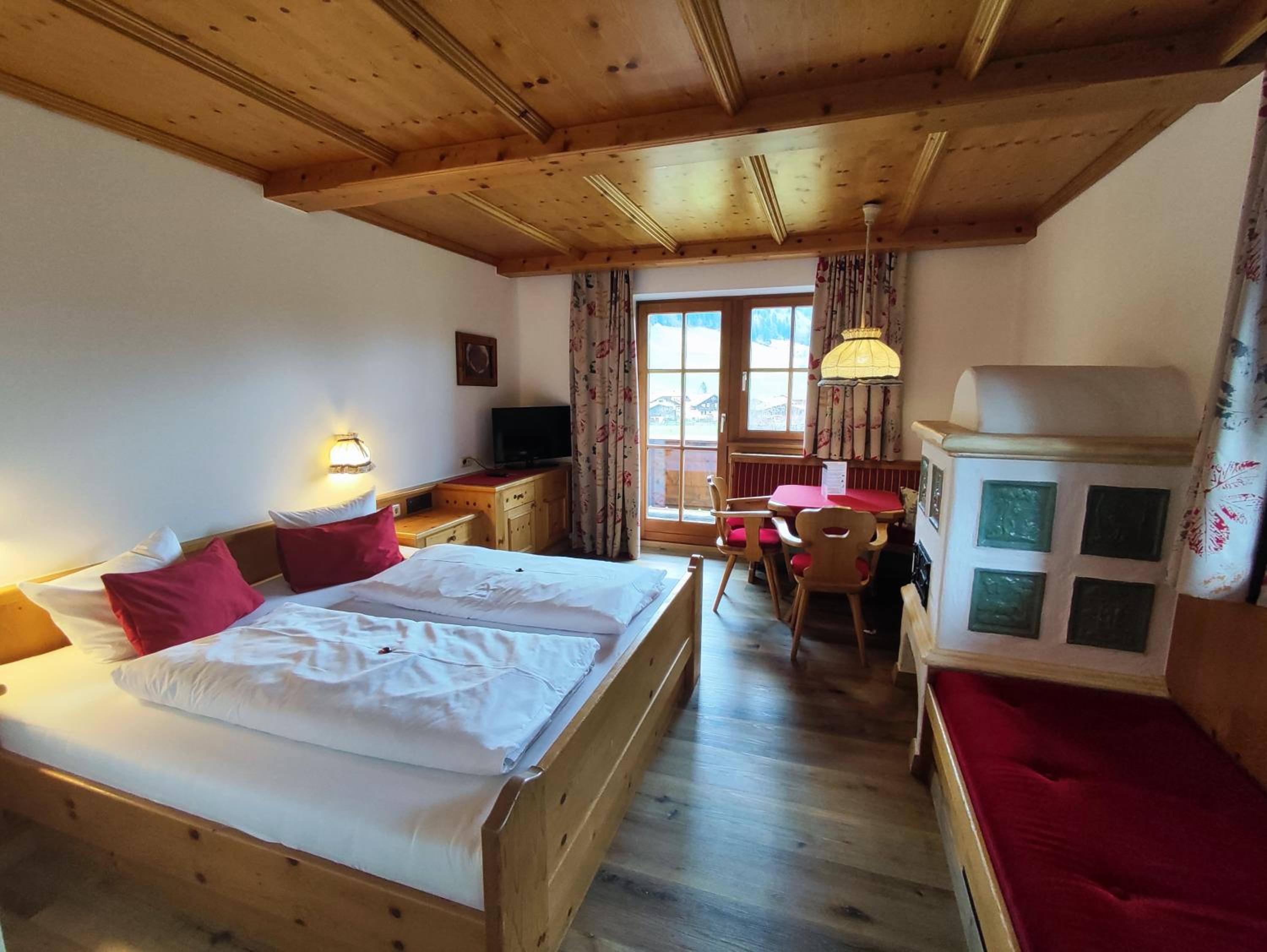 Comfort Double Room with Bathroom - Photo 2