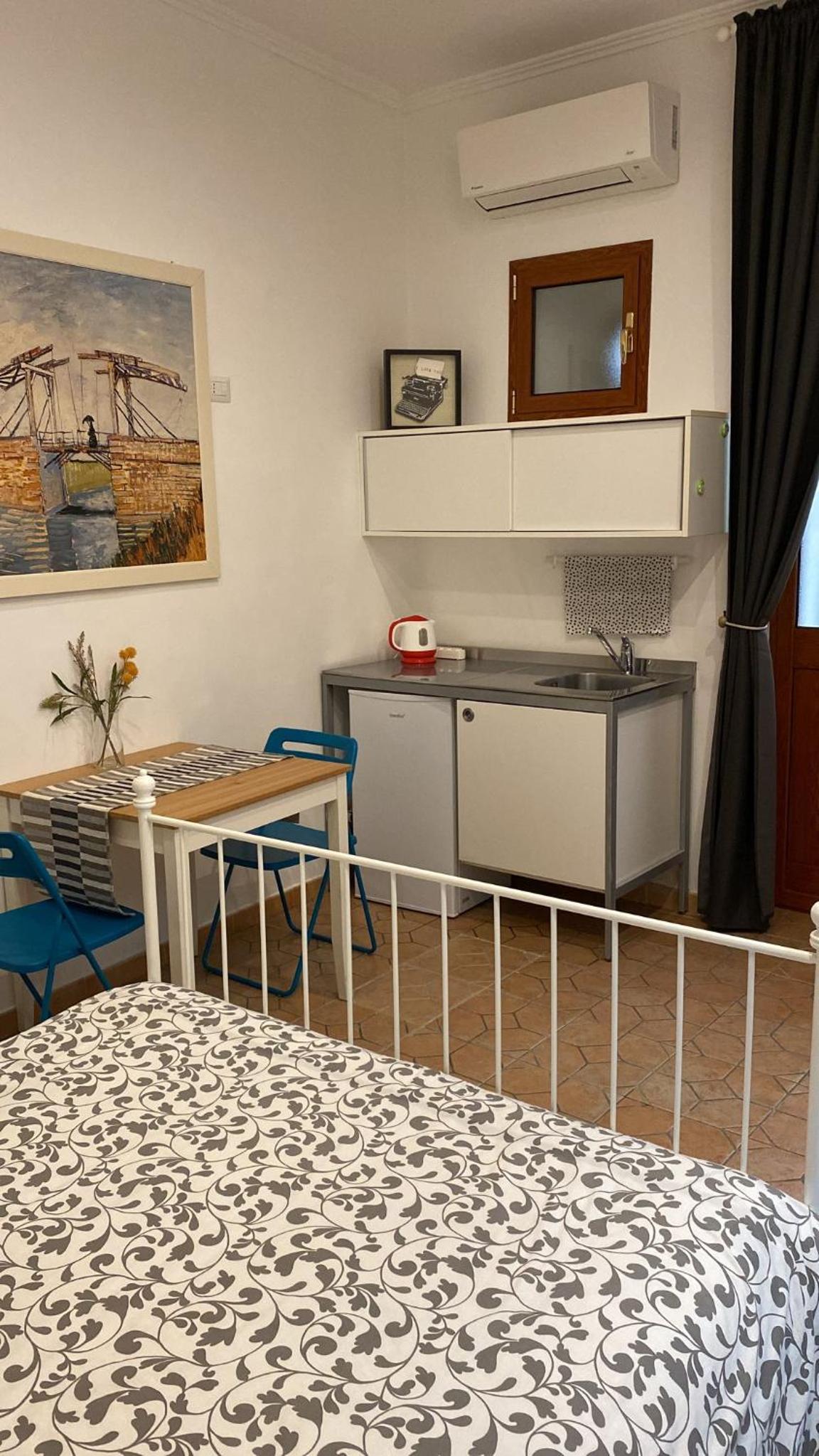 Large Double Room photo 1