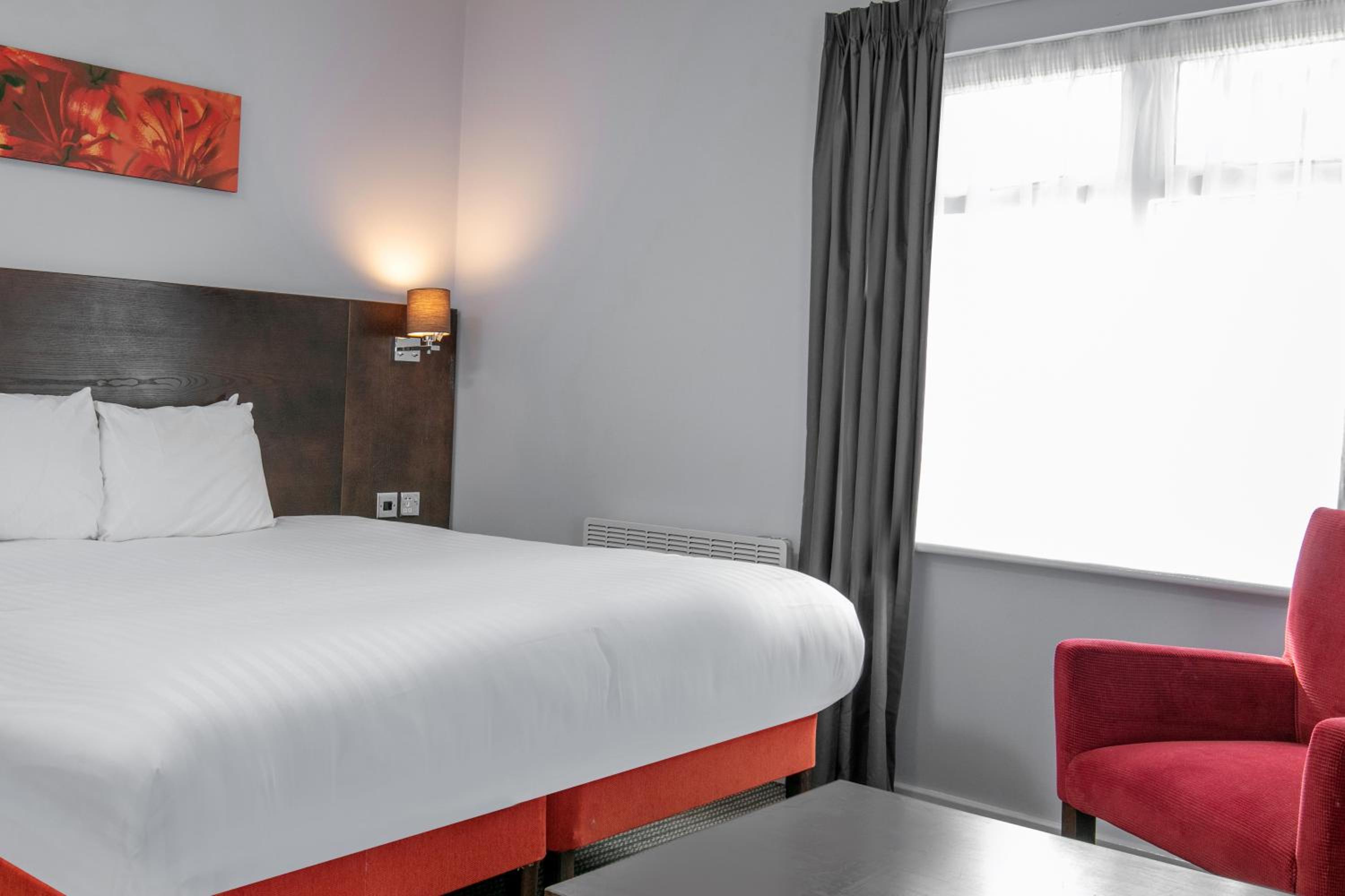 Standard Double Room - Non-Smoking - Photo 13