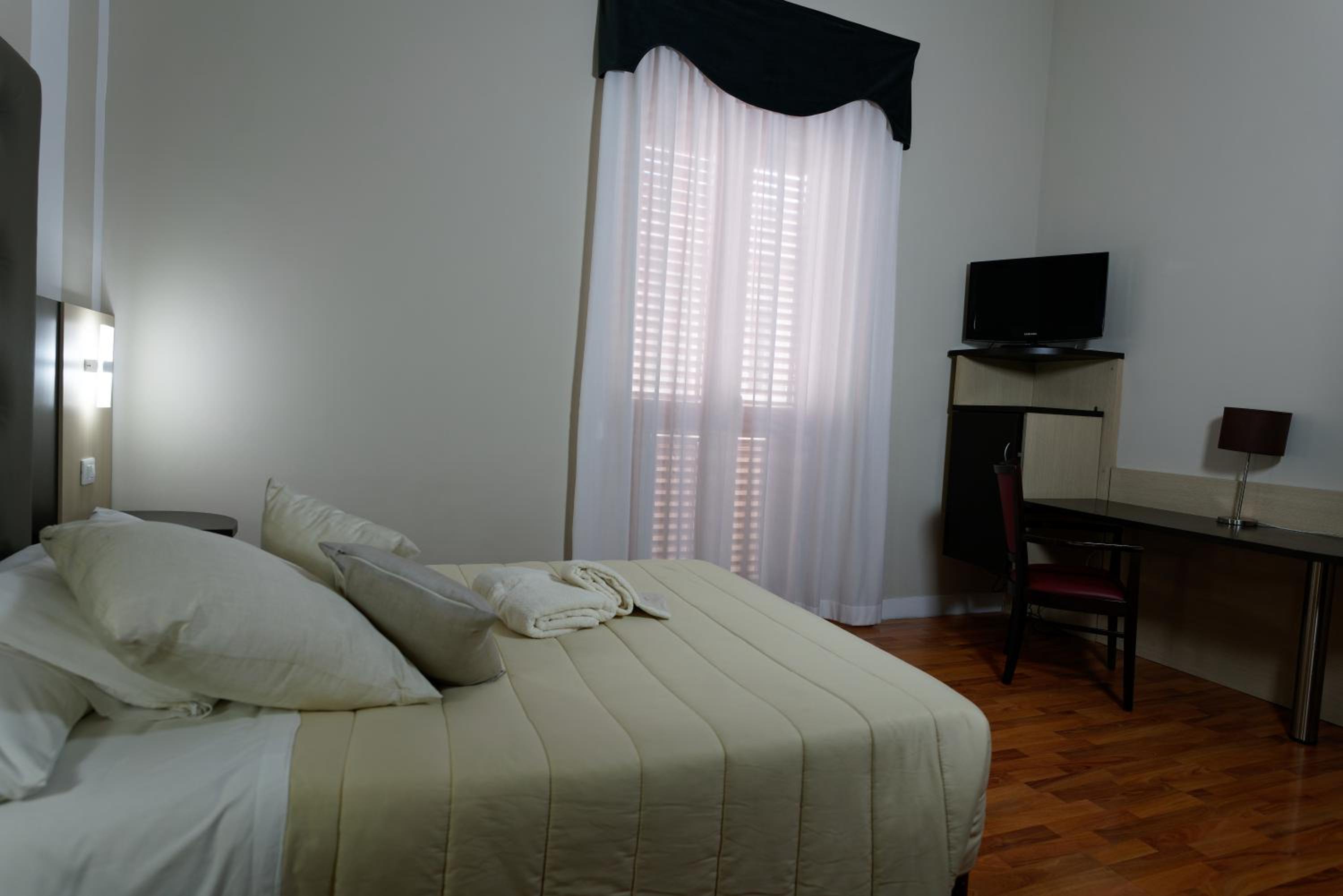 Small Double Room