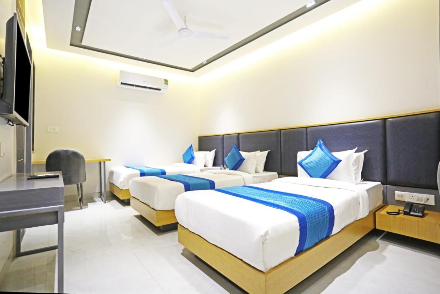 Classic Triple Room