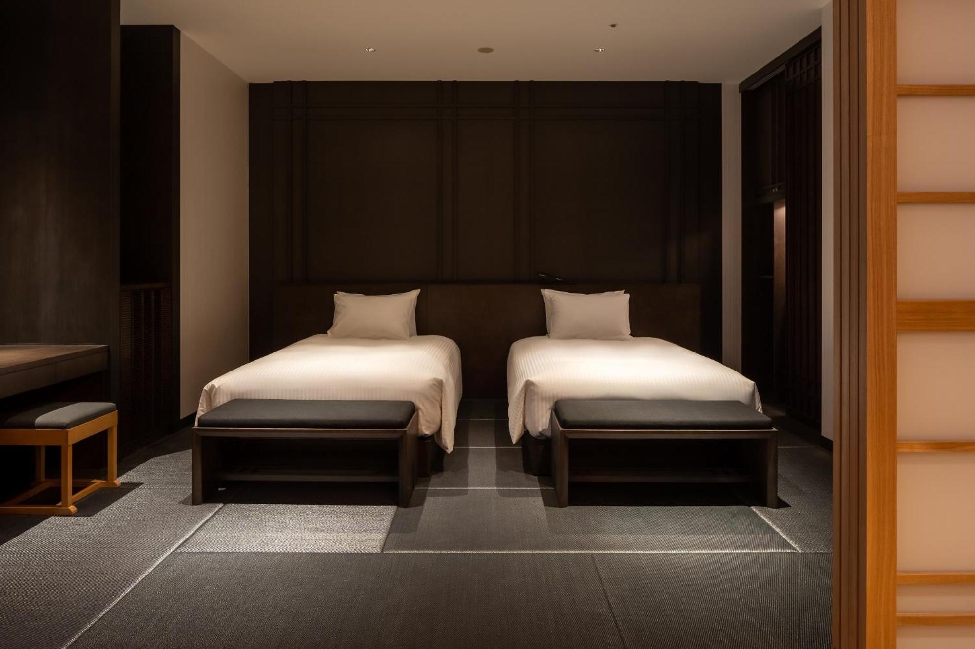 Suite with Tatami Area and Open-Air Bath - Hillside View - Photo 7