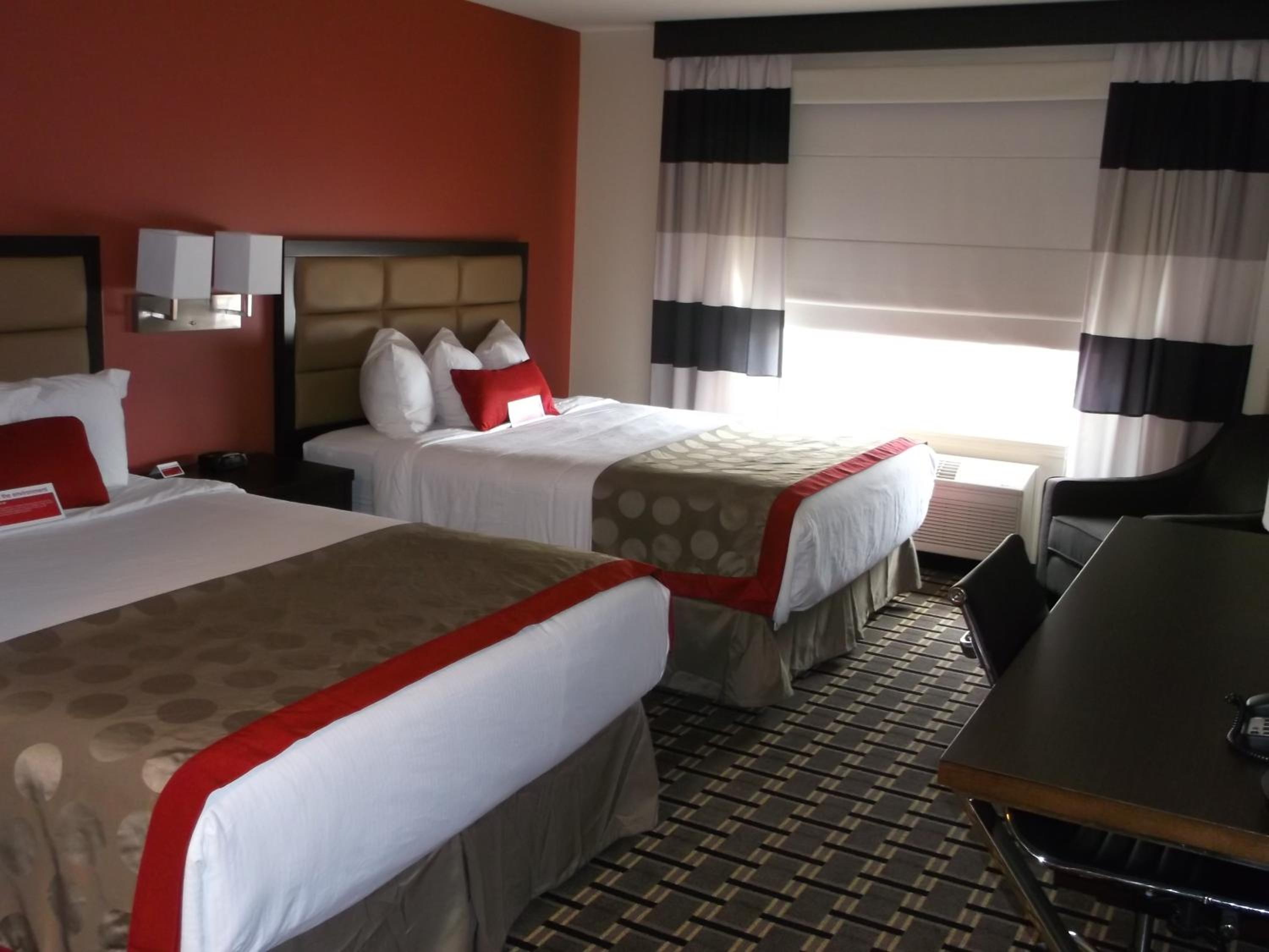 Queen Room with Two Queen Beds - Pet Friendly/Non-Smoking