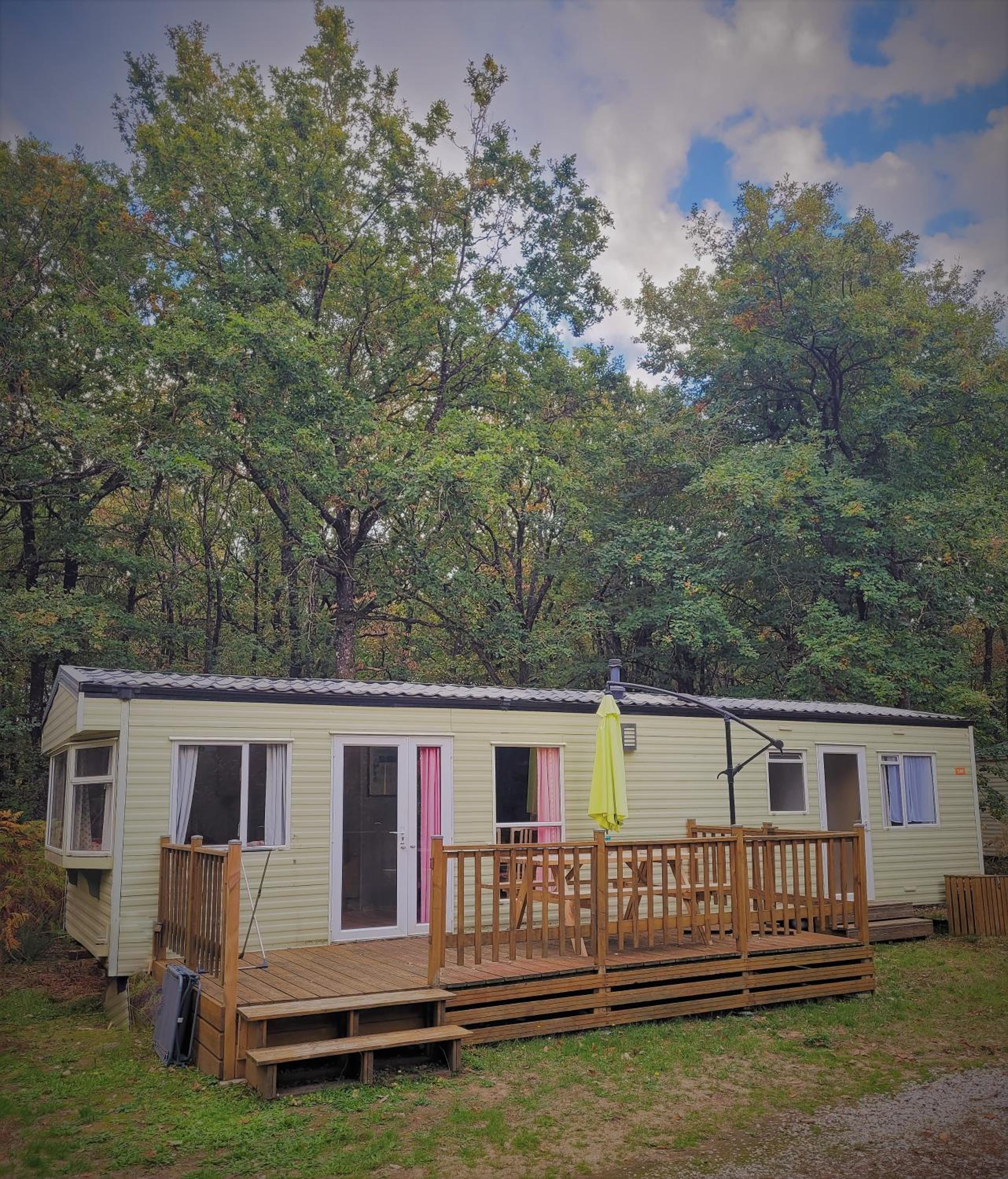 Mobile Home photo 3