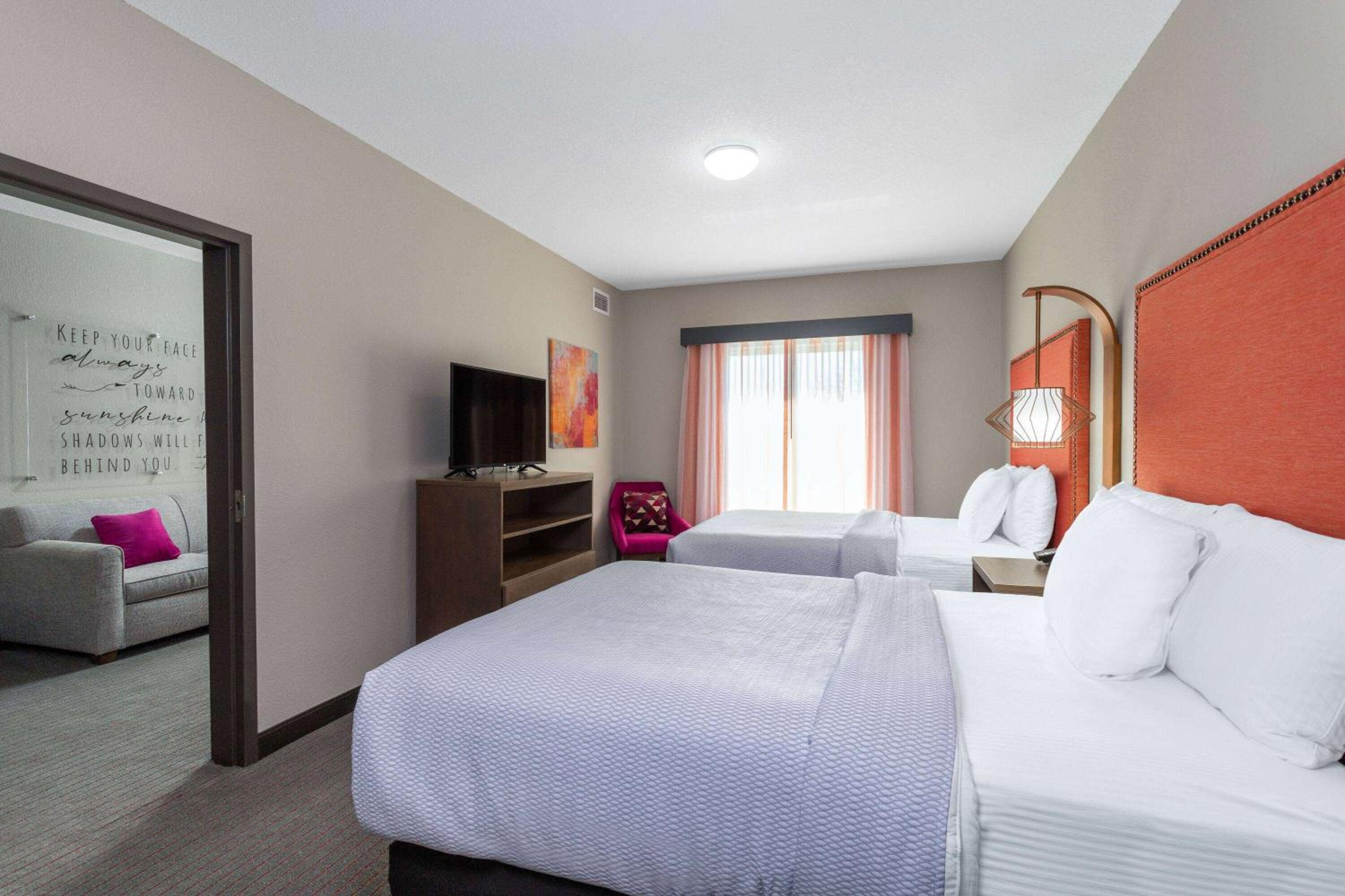 One-Bedroom Suite with Two Queen Beds - Non-Smoking