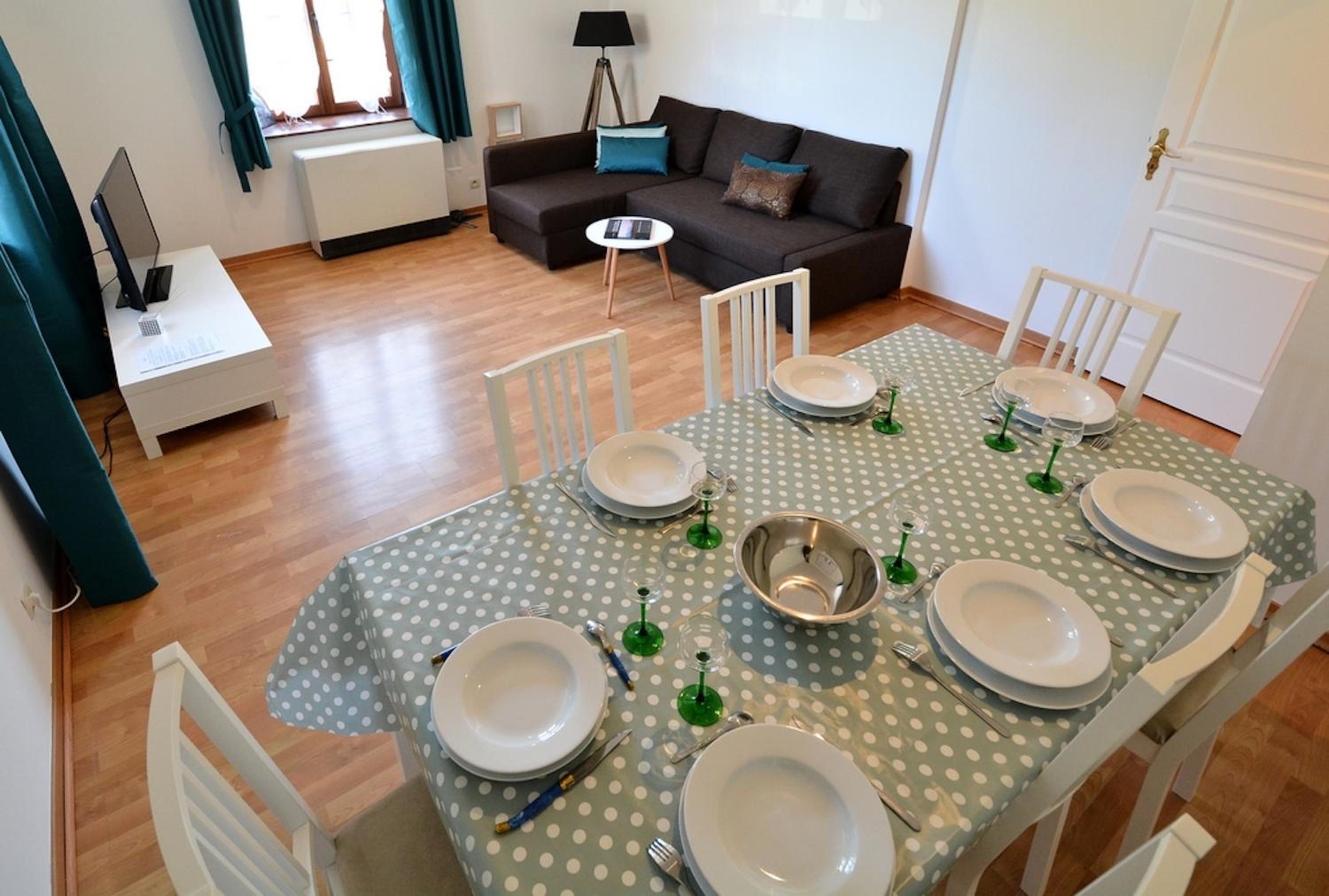 Three-Bedroom Apartment LE SCHOENENBOURG photo 3