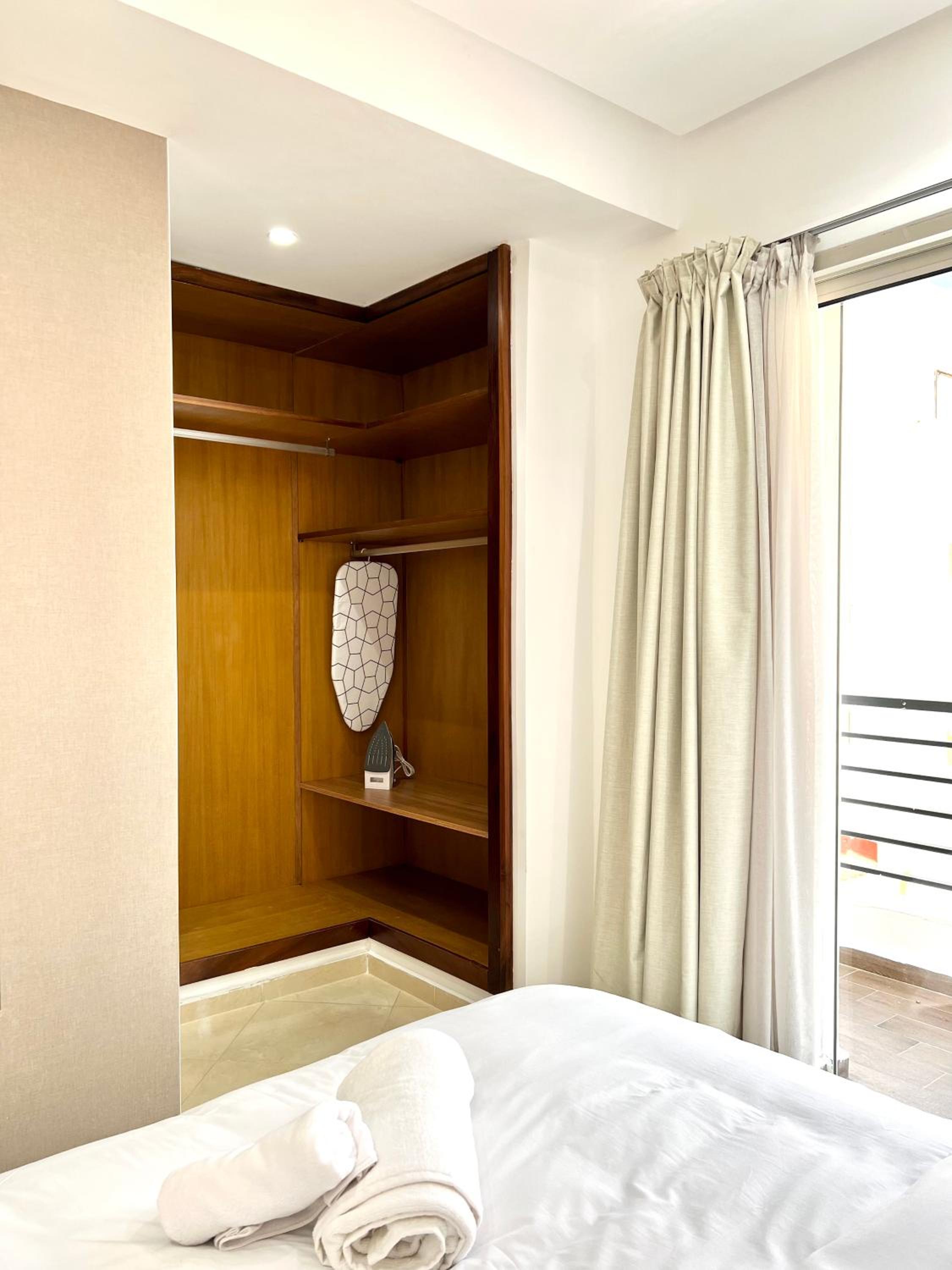 Penthouse Apartment - Photo 17