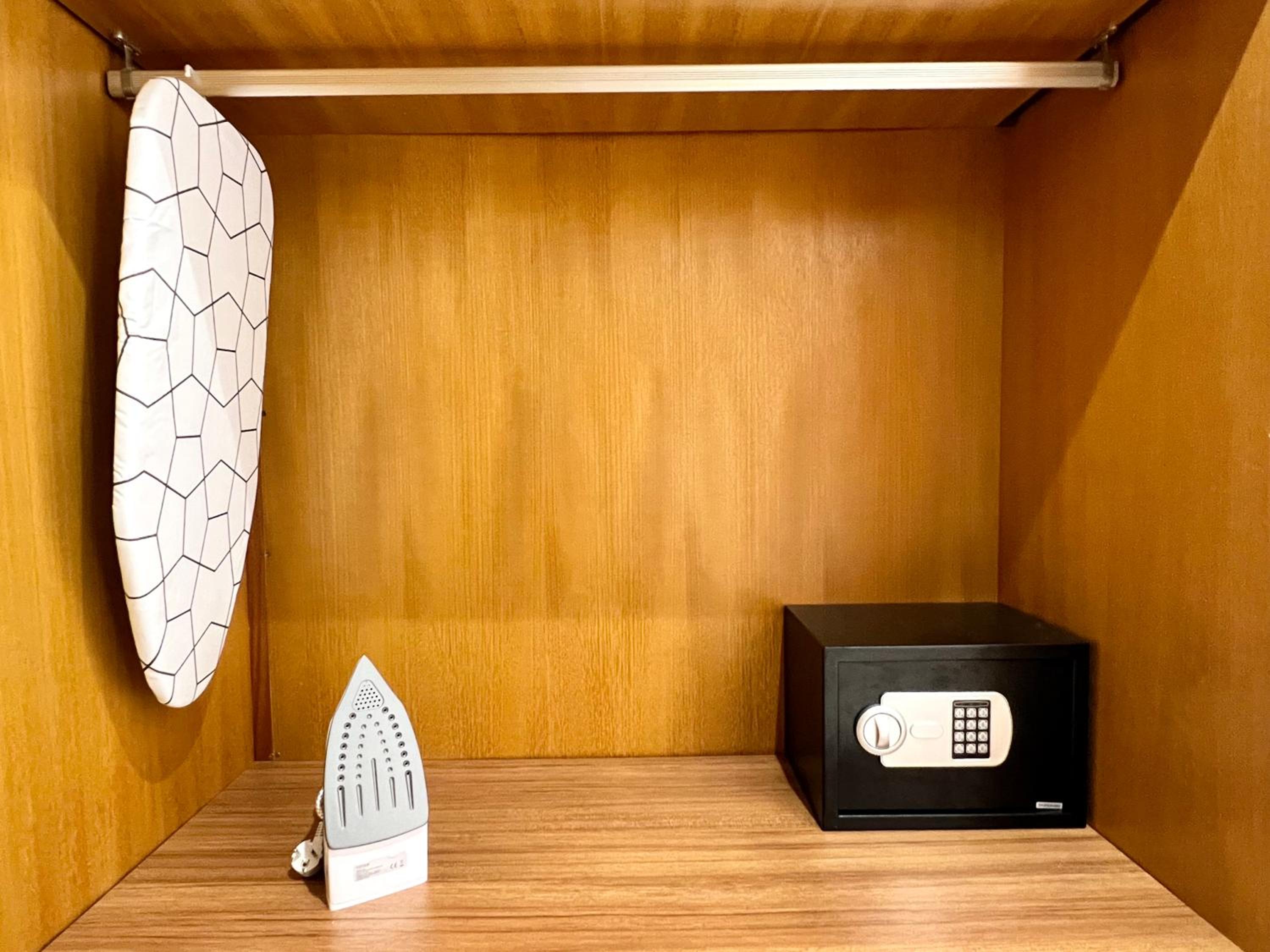 Penthouse Apartment - Photo 18