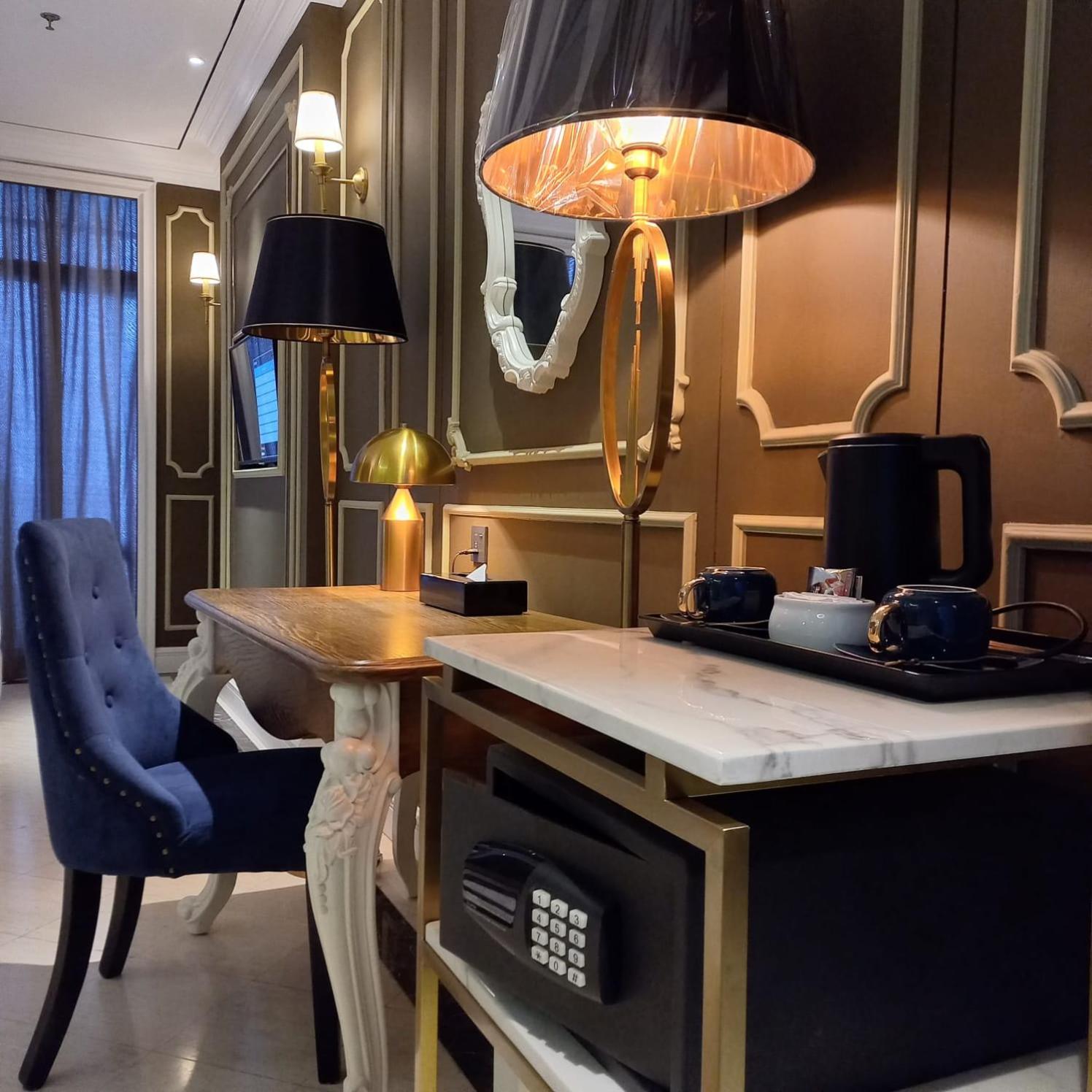 Romantic Suite 