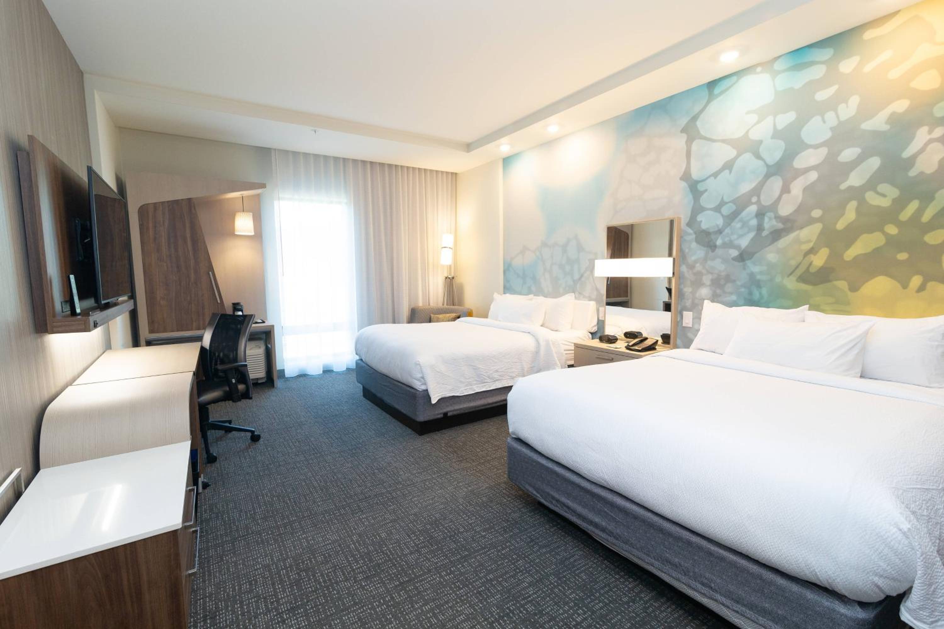 Double Queen Room - Photo 2