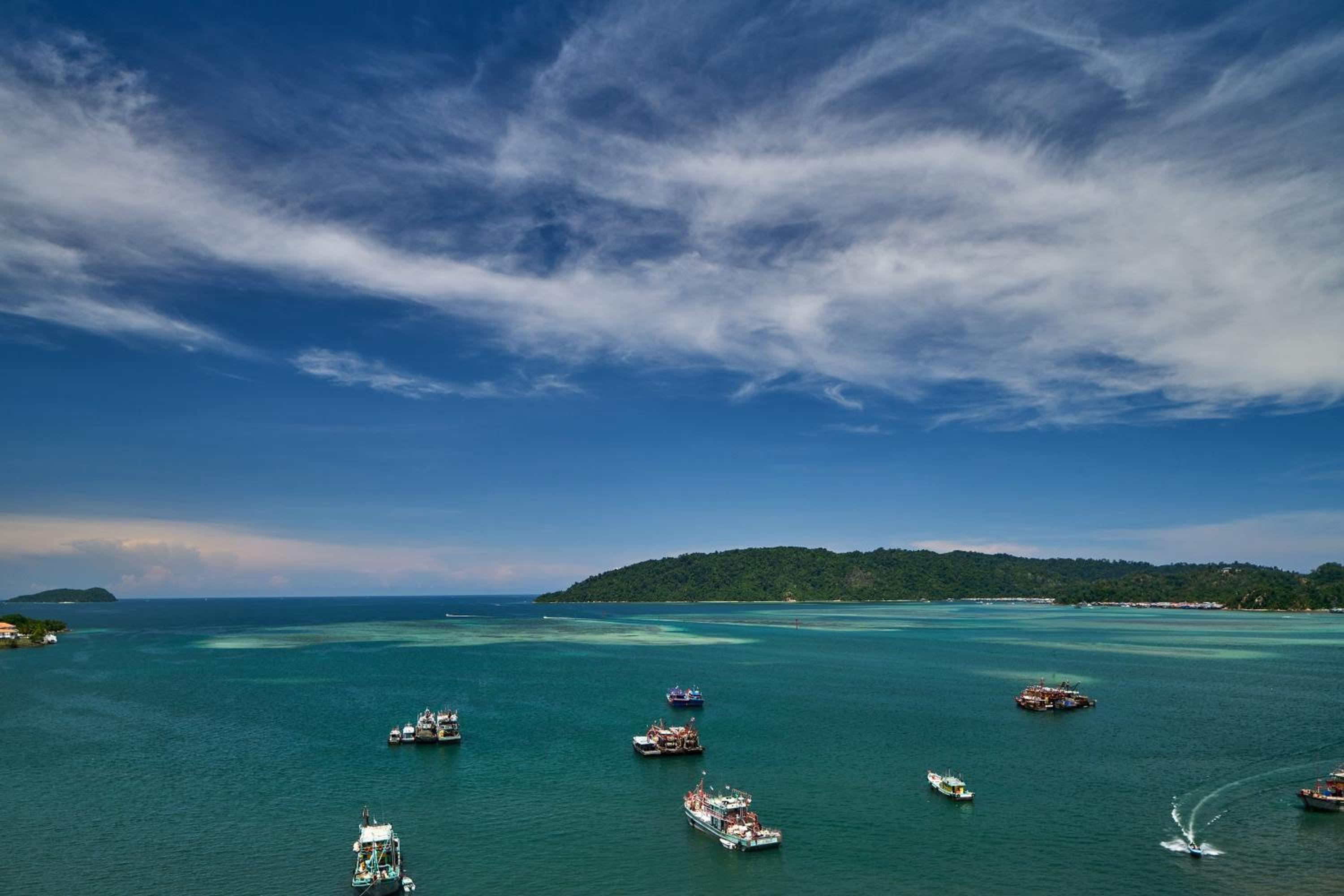 Vista Sea View King Room