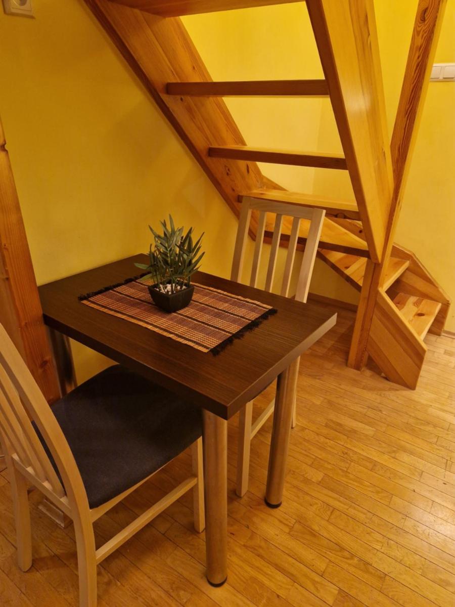 Studio Apartment - Photo 2