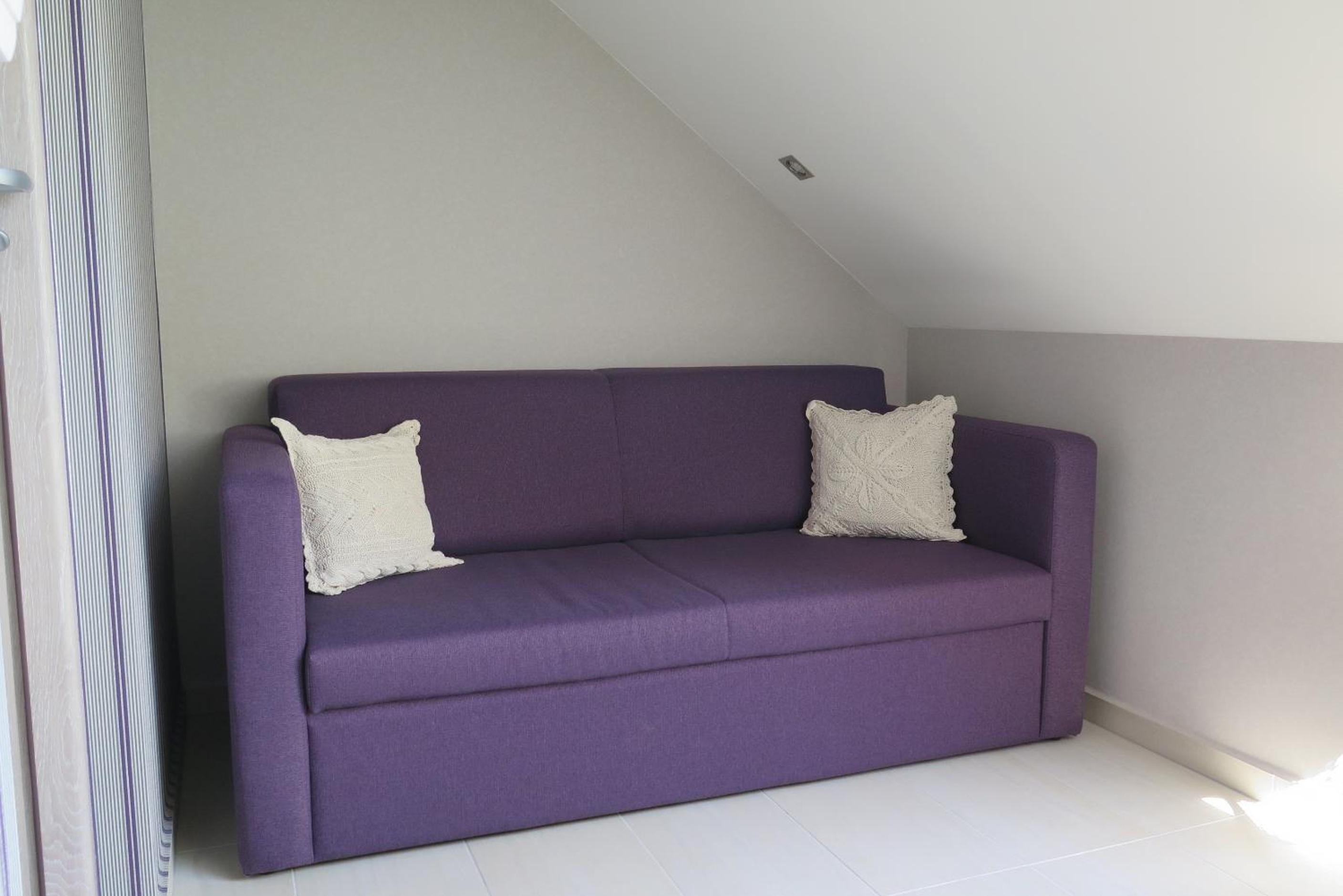 Studio Apartment with Balcony photo 3