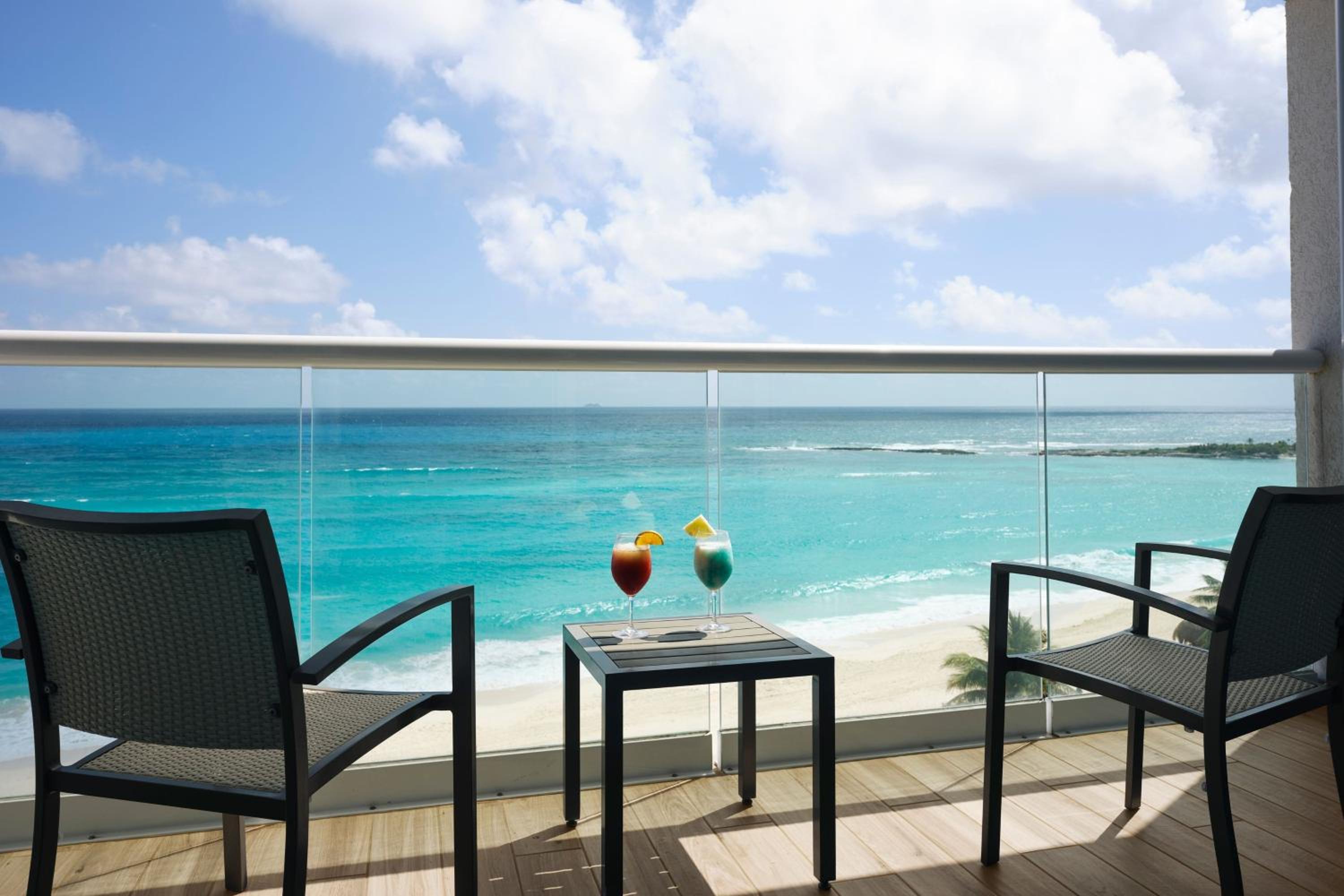 King Suite with Balcony and Ocean View - Photo 3