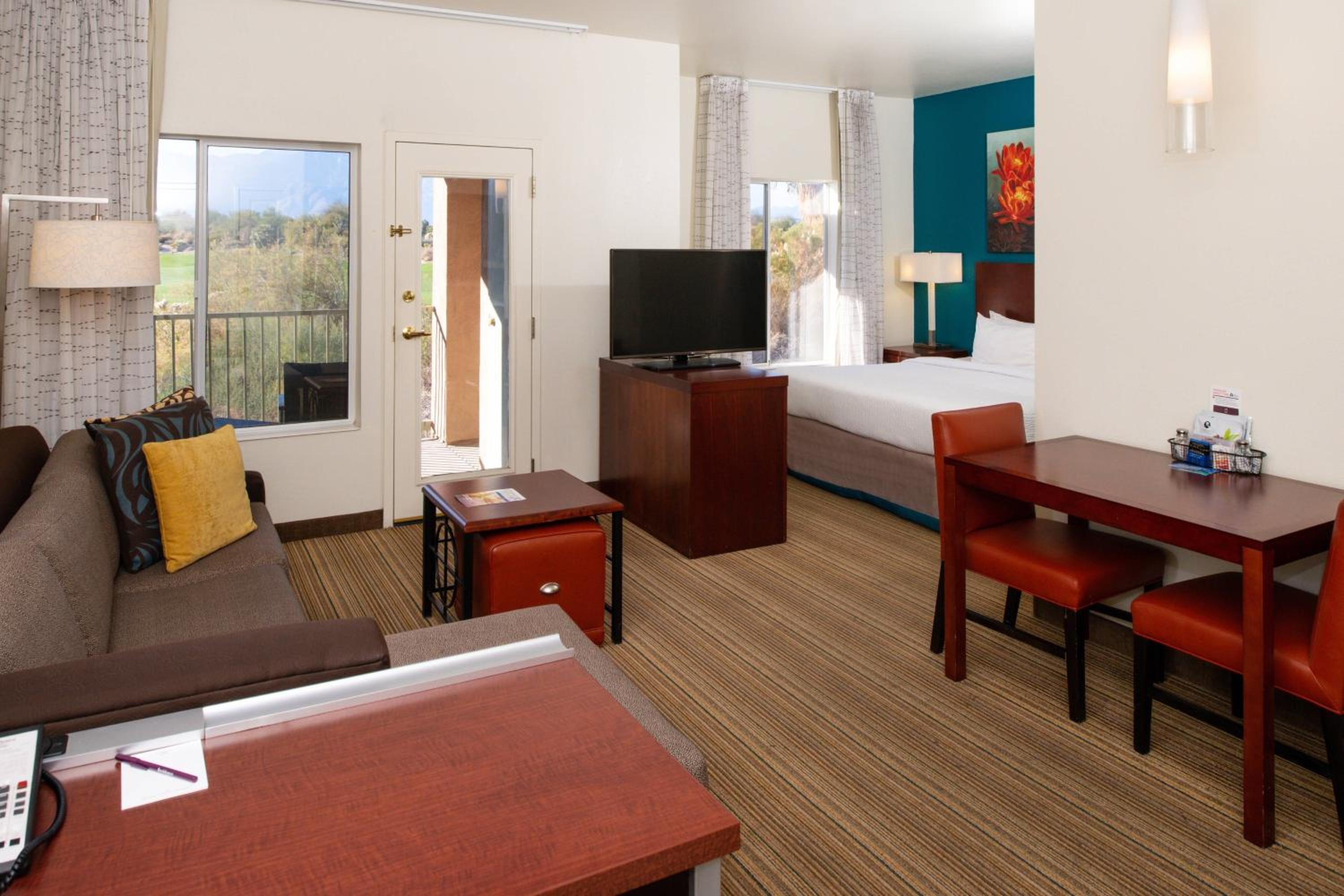 King Studio with Sofa Bed,  Golf View and Balcony - Photo 5