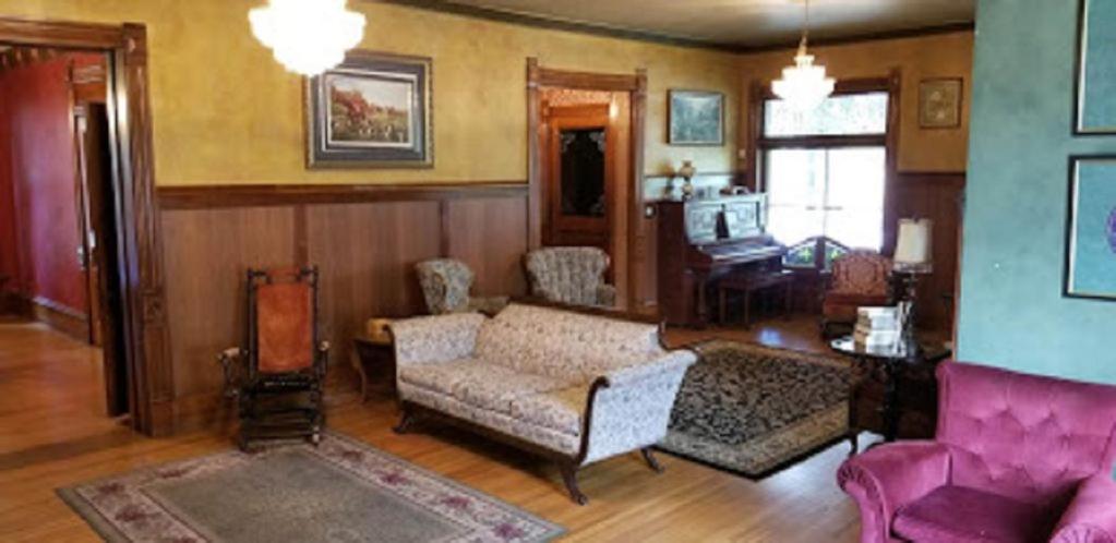 Queen Room - Photo 14