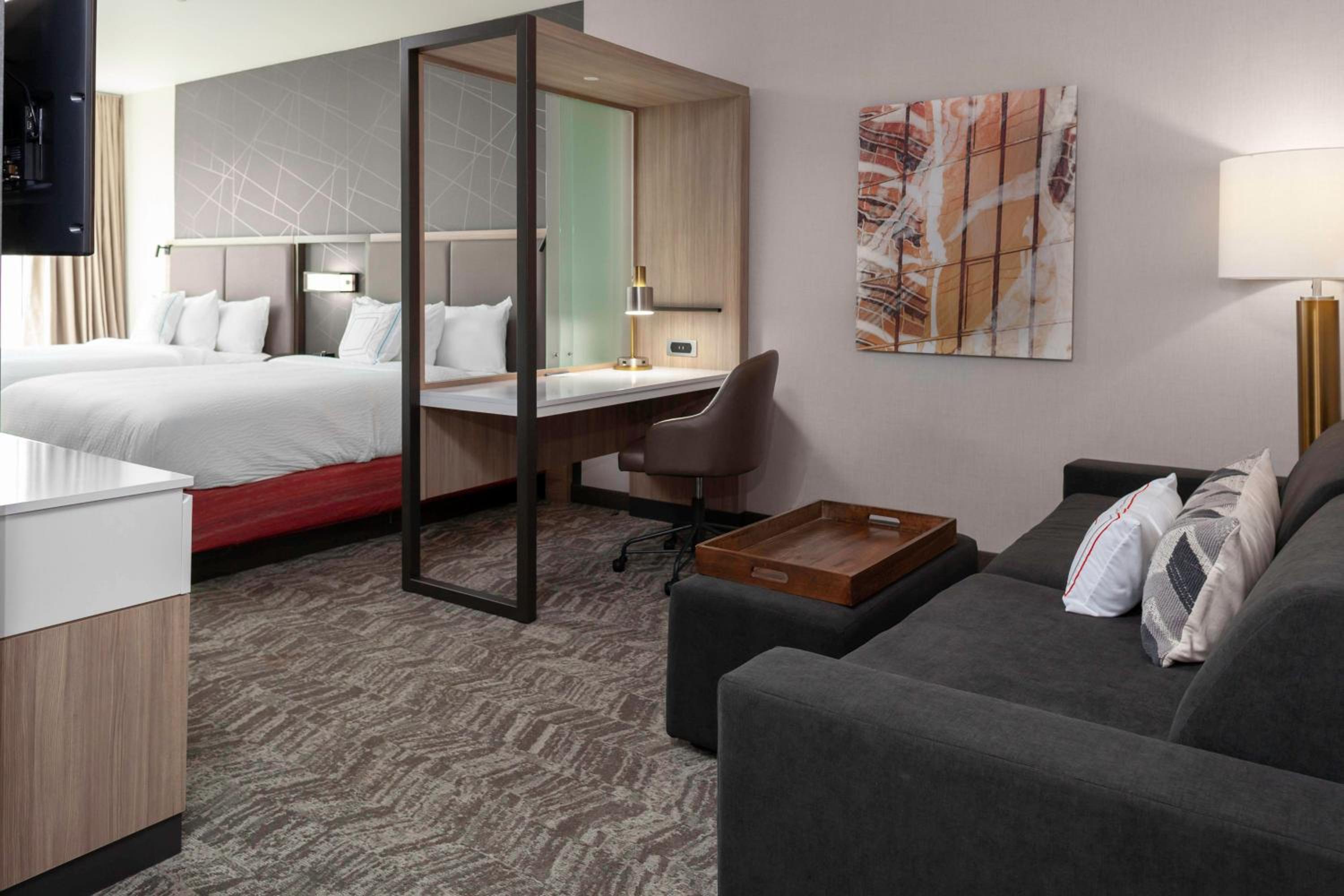 Suite with Two Queen Beds and Trundle Bed - Hearing Accessible