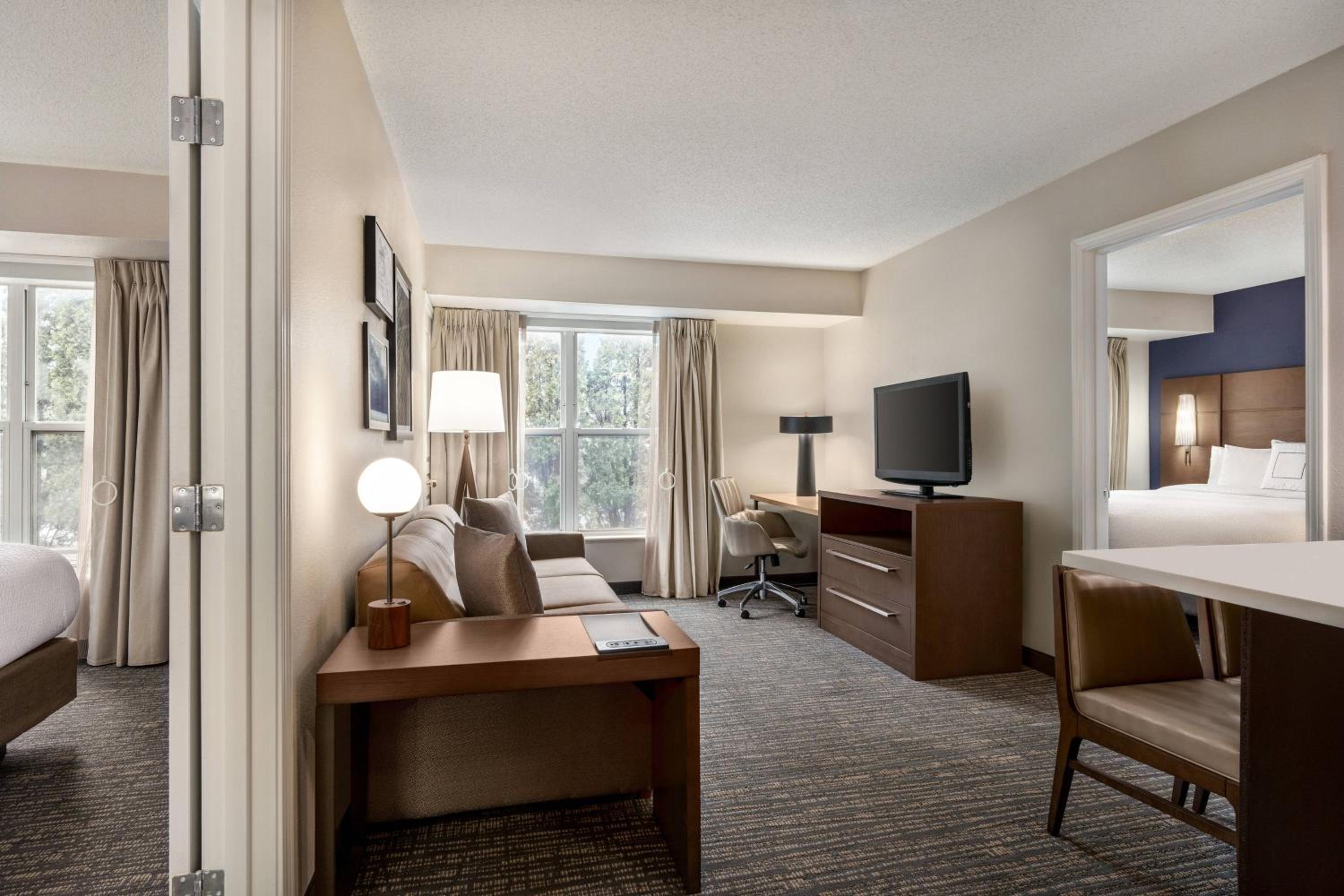 Two-Bedroom Suite - Photo 10