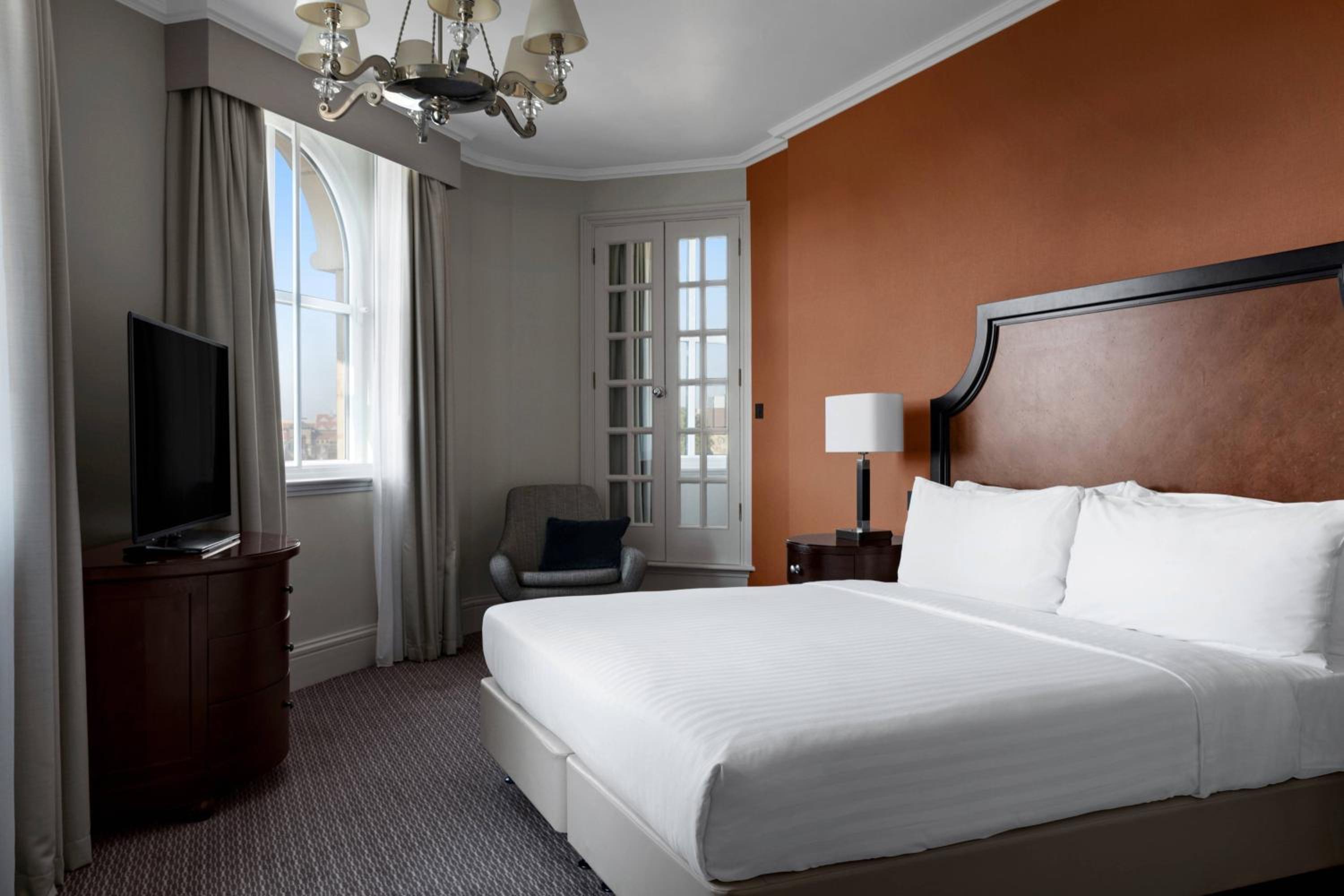 One-Bedroom King Suite - Photo 1