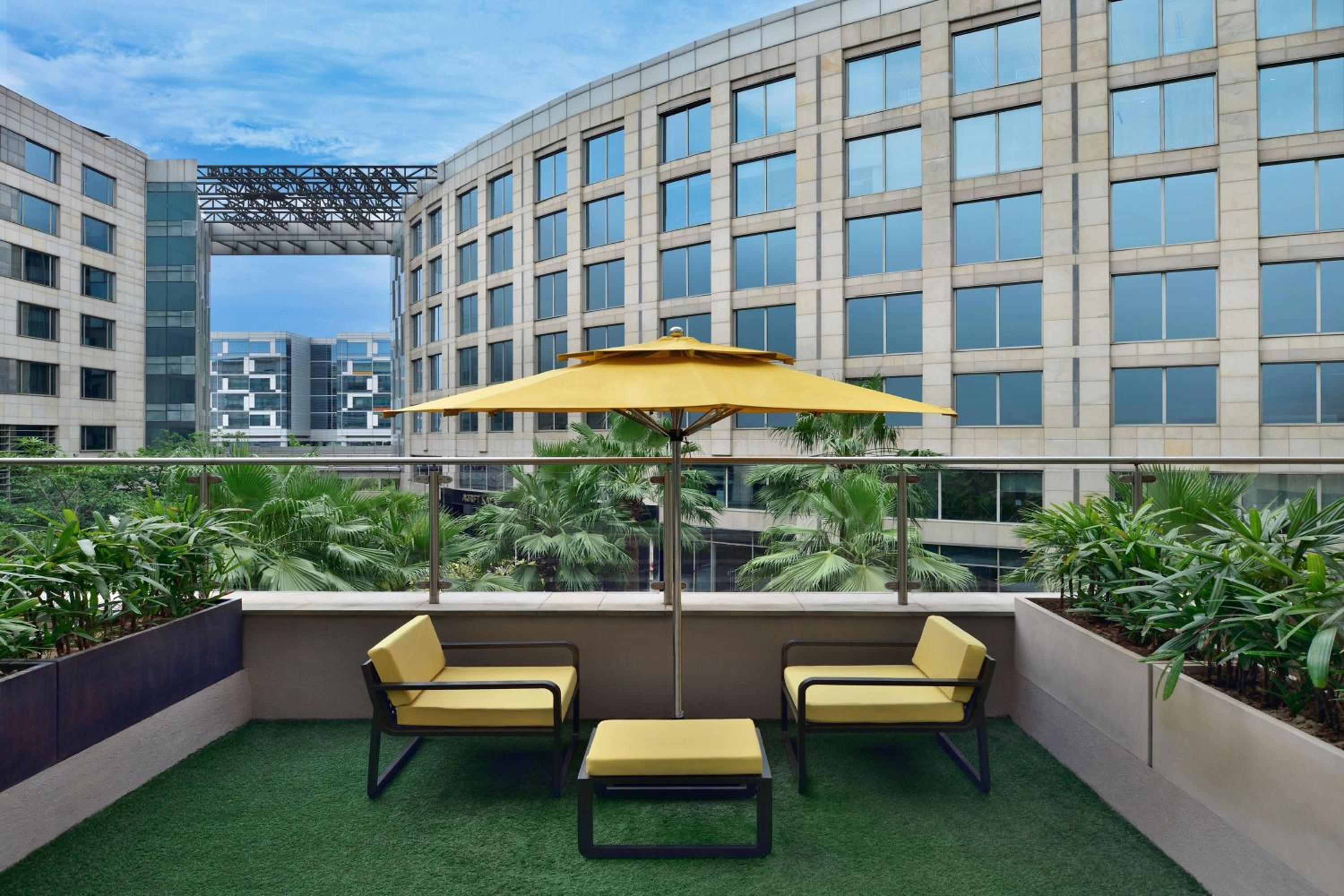 Terrace Room, 1 King - Photo 5