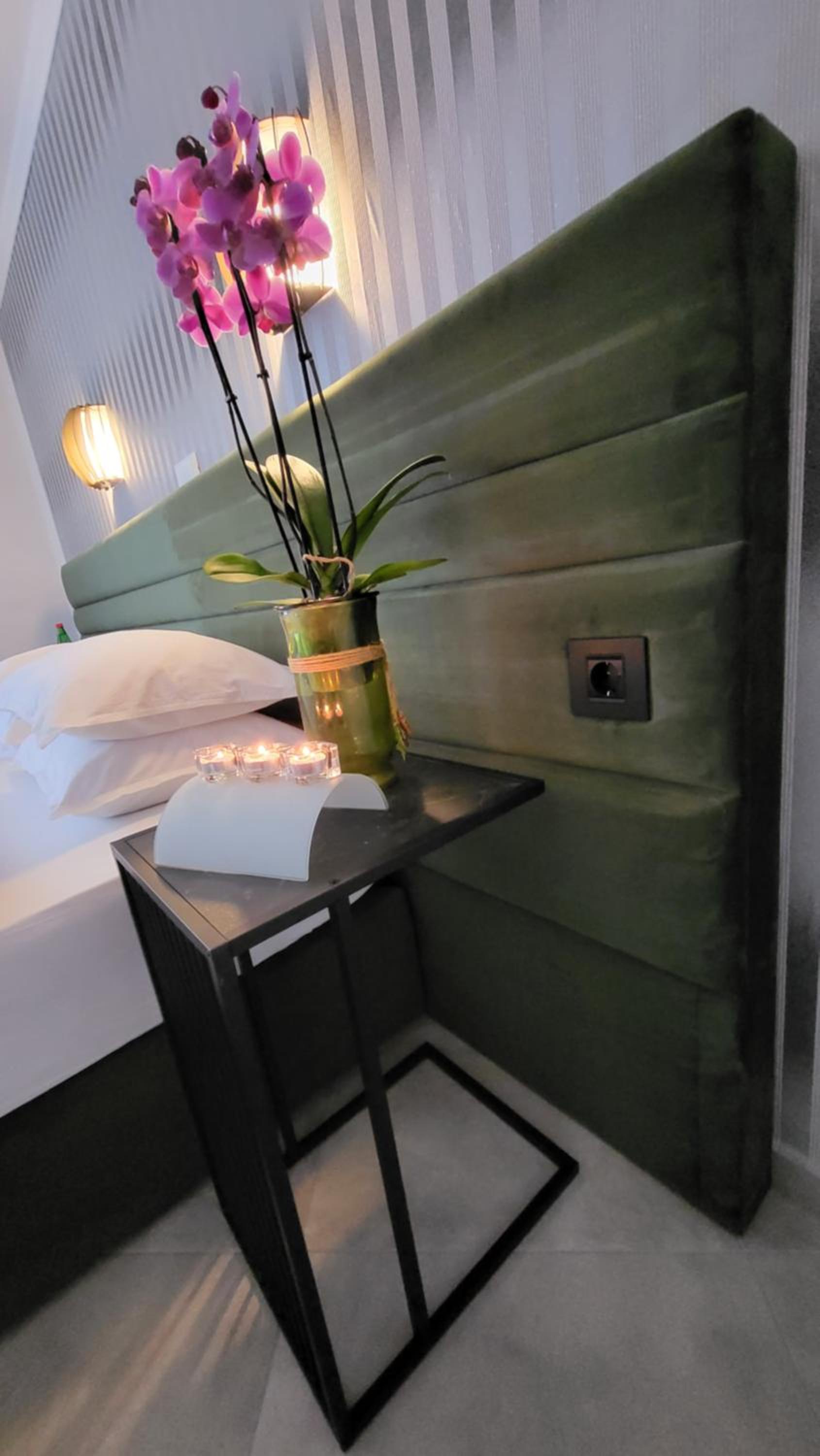 Deluxe Double Room with Shower - Photo 33