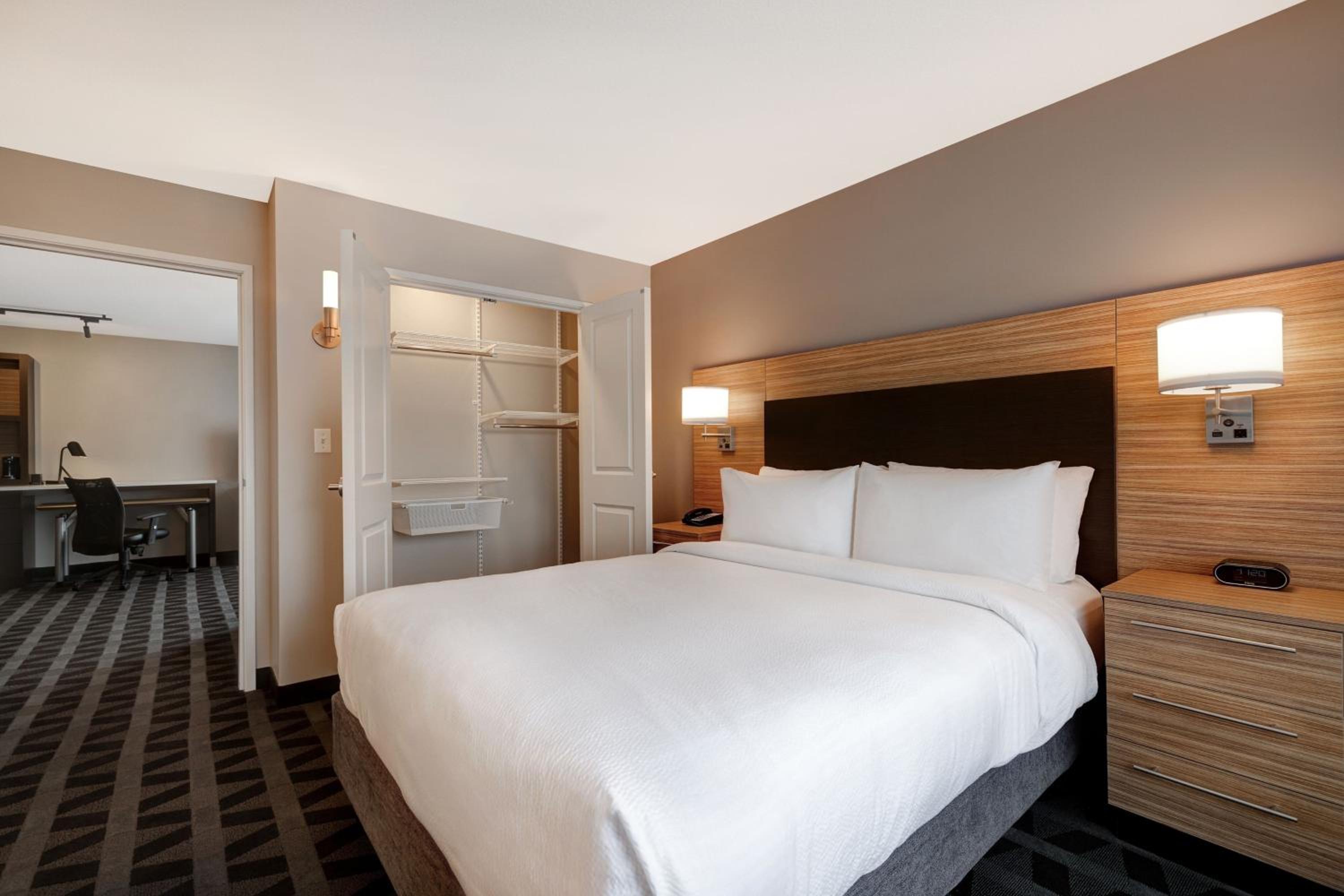 One-Bedroom Queen Suite with Sofa Bed - Photo 1