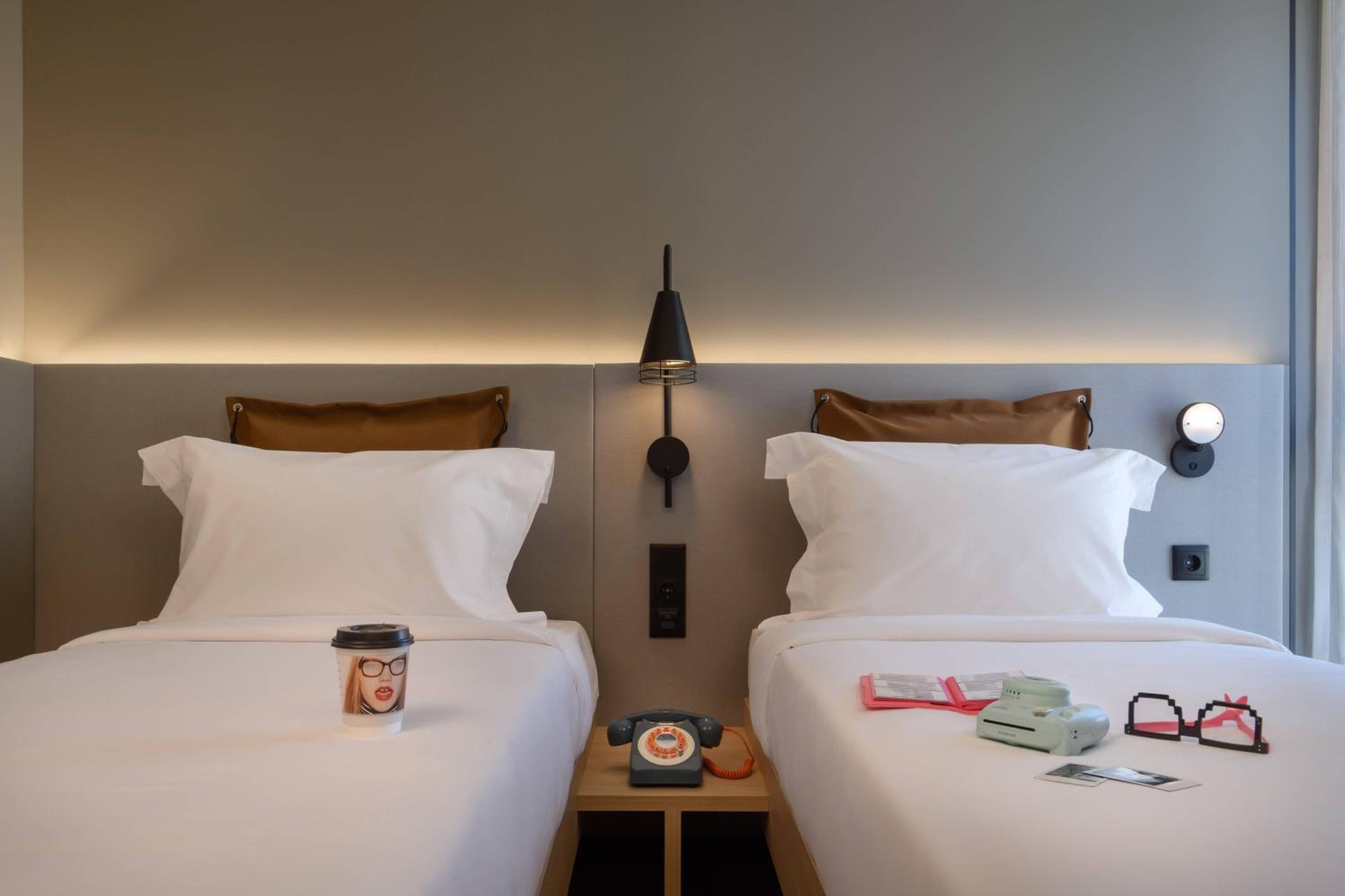 Twin Room - Photo 1