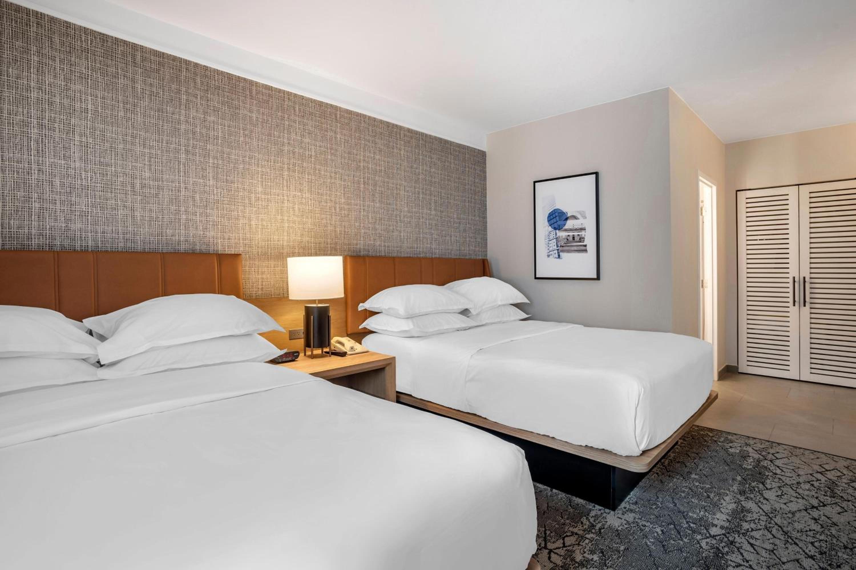 Suite, 2 Double, Sofa bed - Photo 6