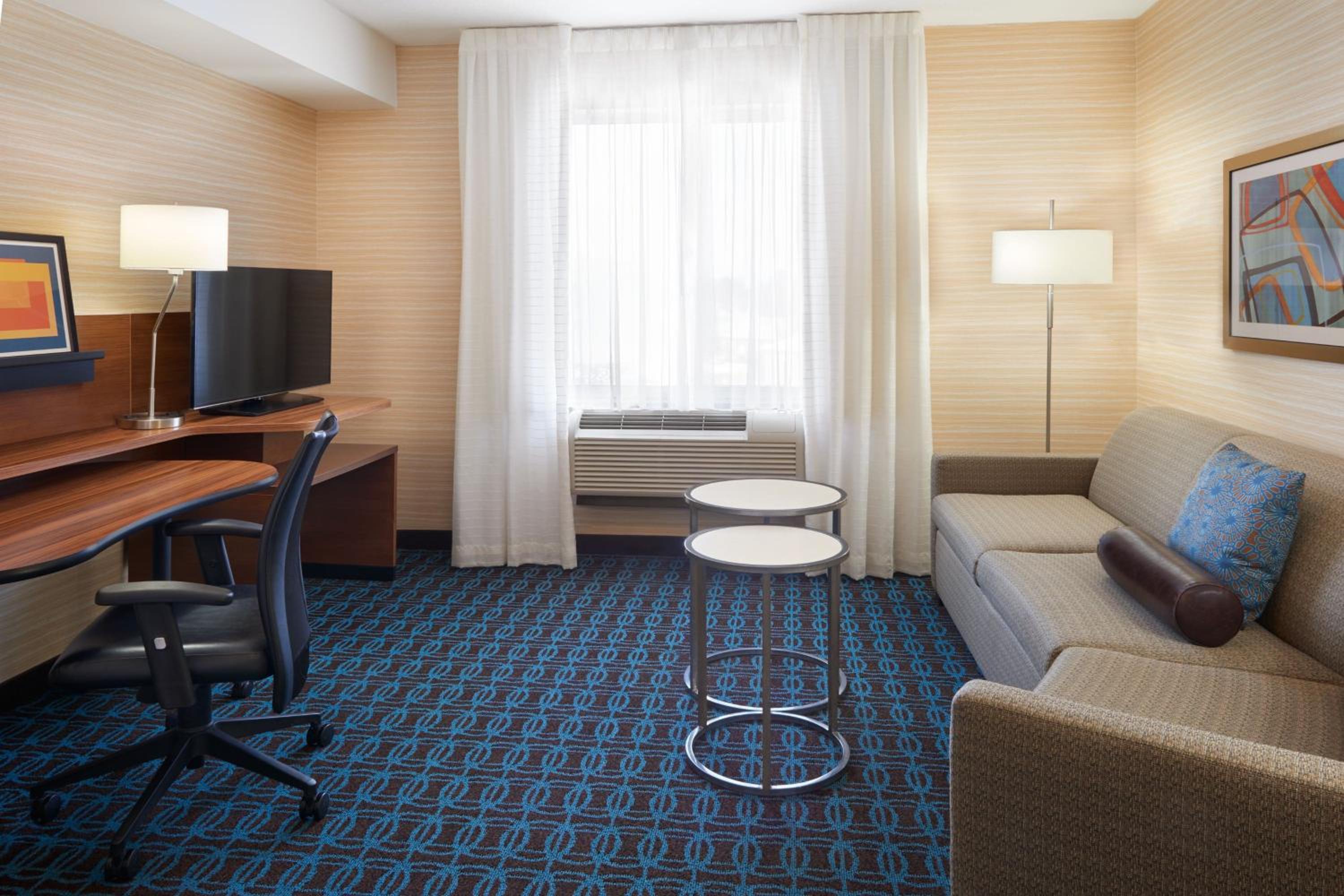King Suite with Roll-In Shower and Sofa Bed - Mobility Access photo 2