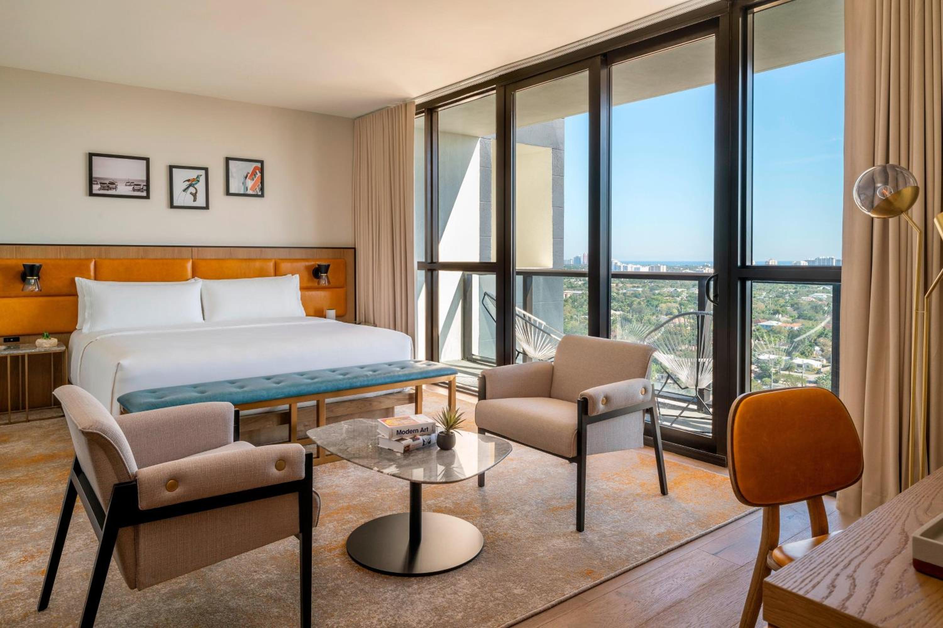 Canal Suite