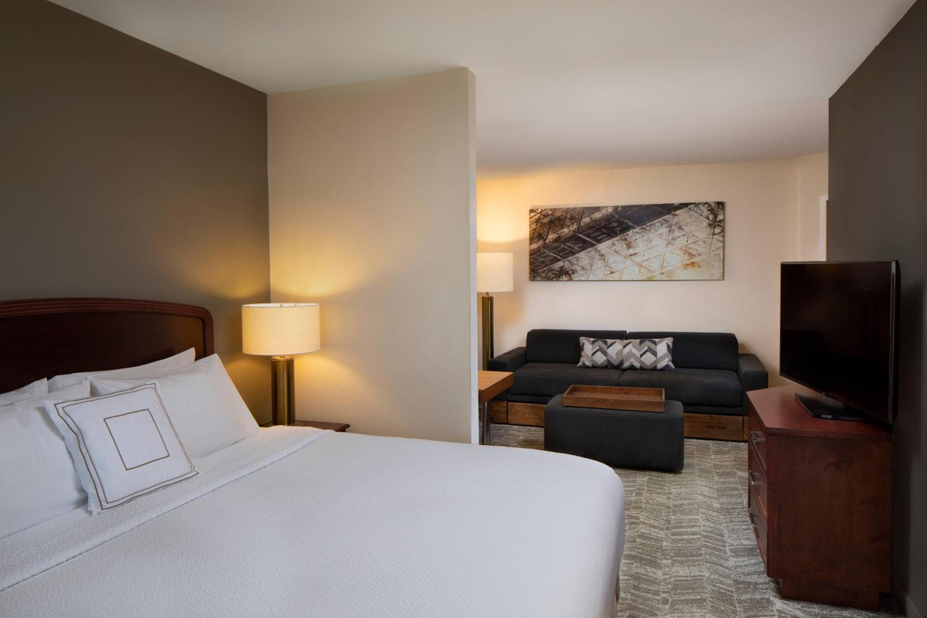 King Suite with Sofa Bed - Photo 3
