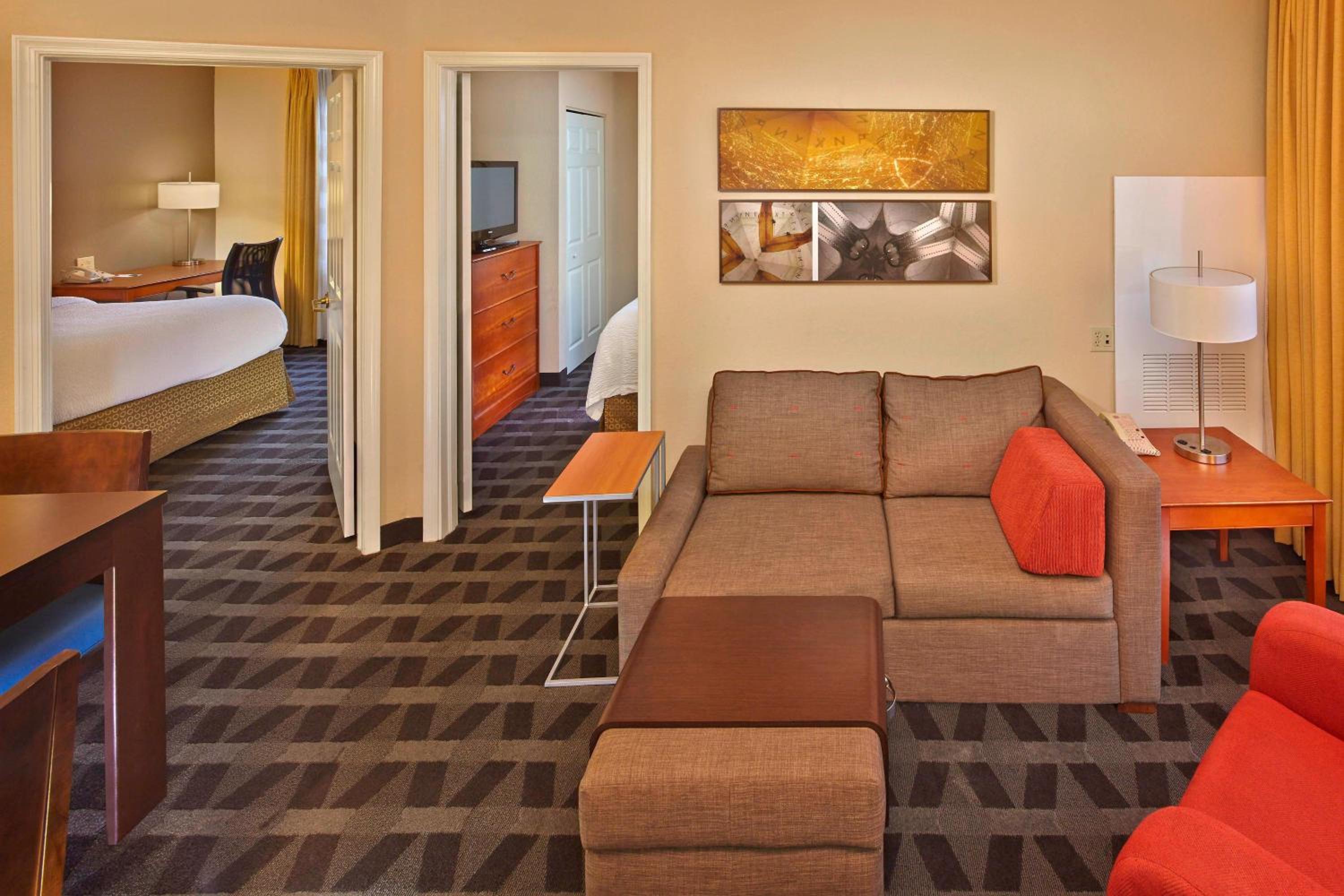 Two-Bedroom Suite - Photo 1