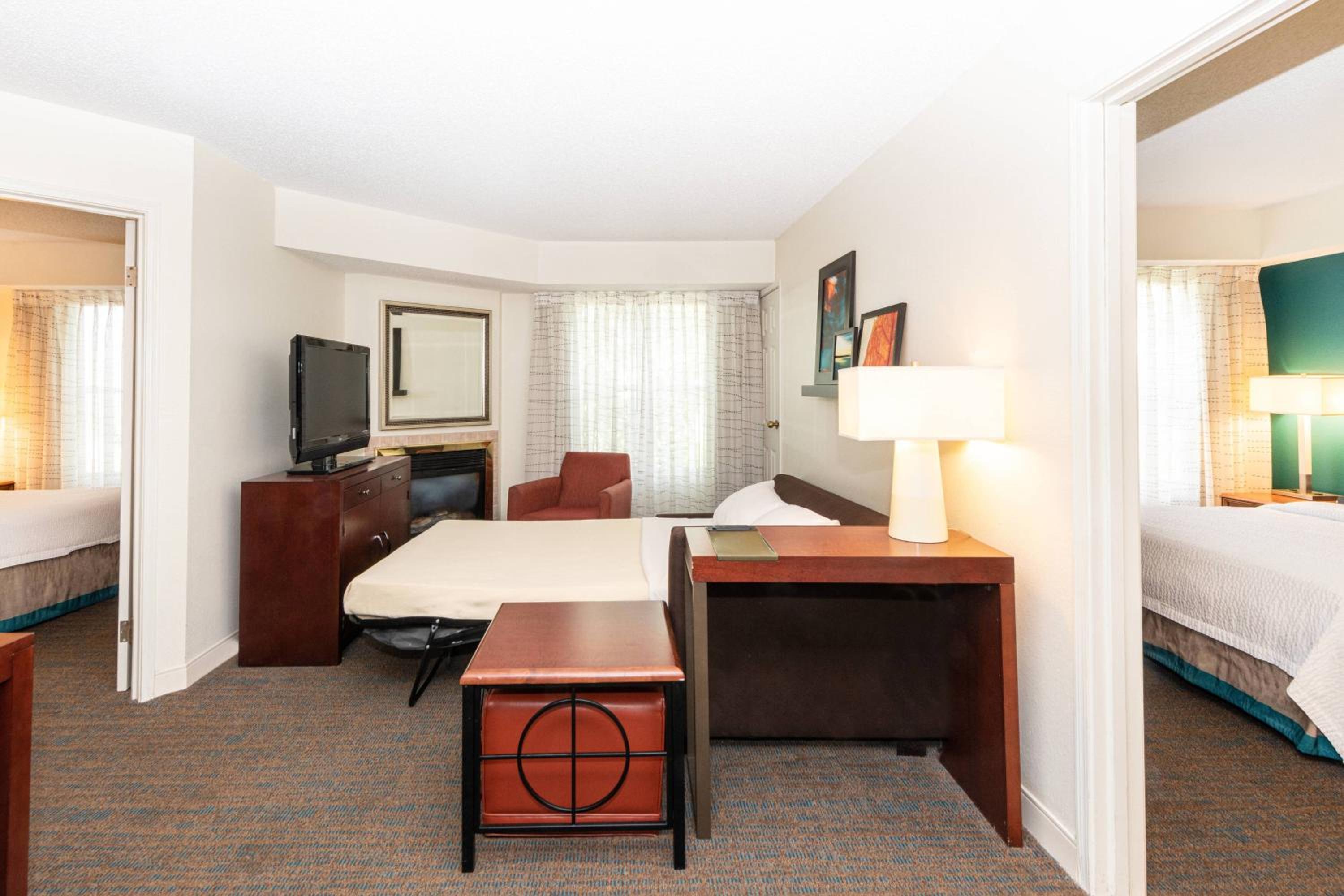 2 Bedroom Suite - Photo 1
