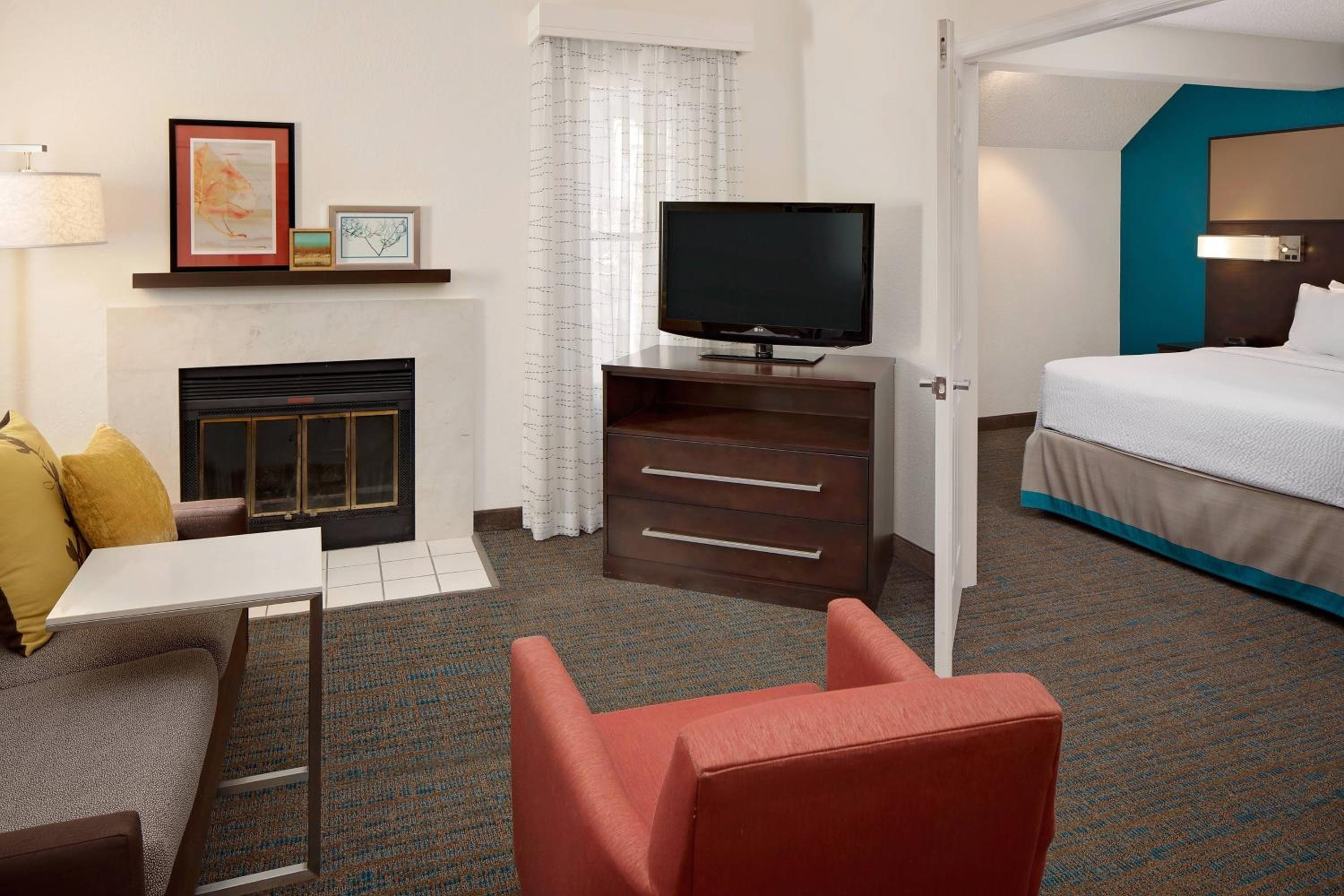 Penthouse Suite with Fireplace - Photo 1