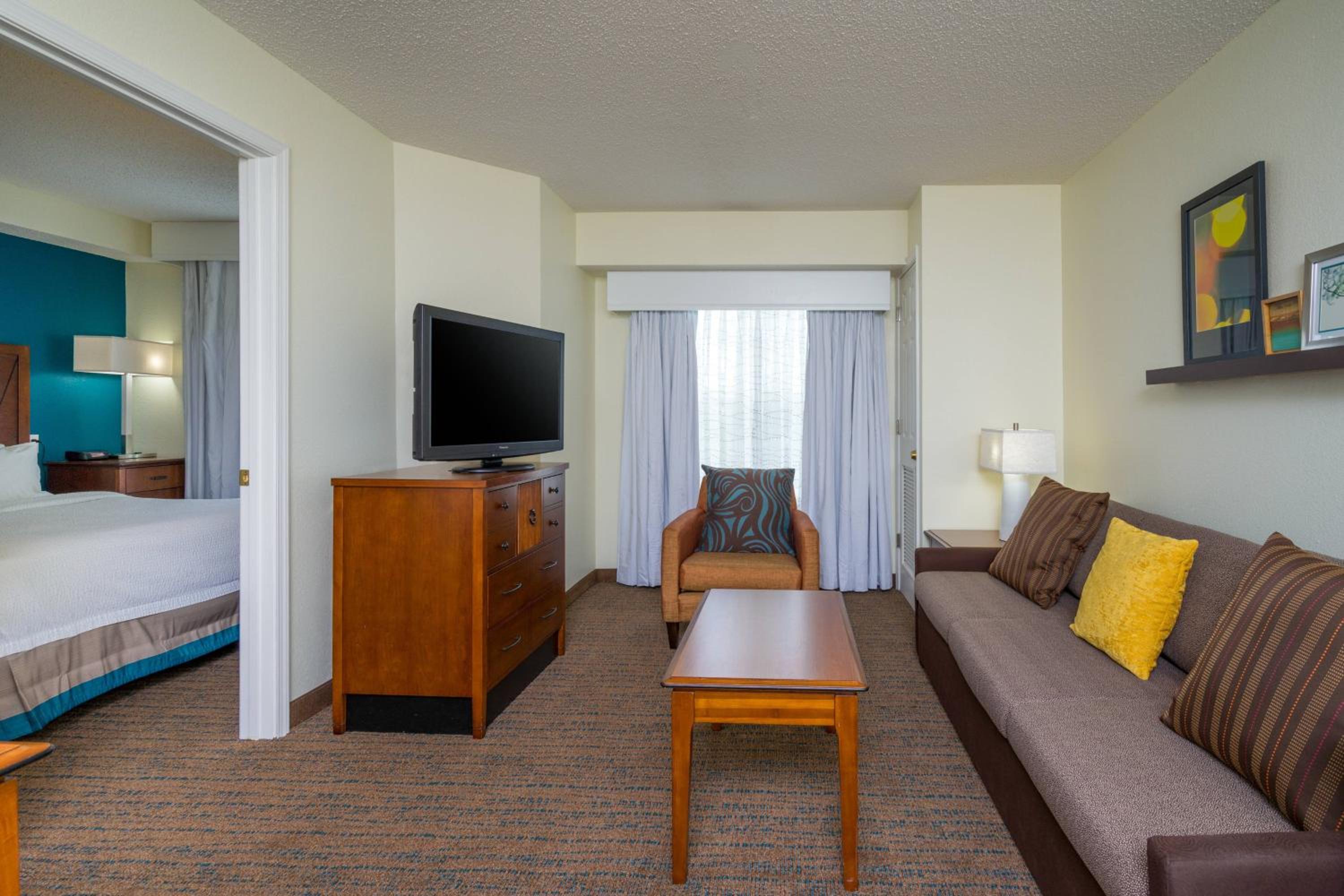 One-Bedroom King Suite with Sofa Bed - Photo 1