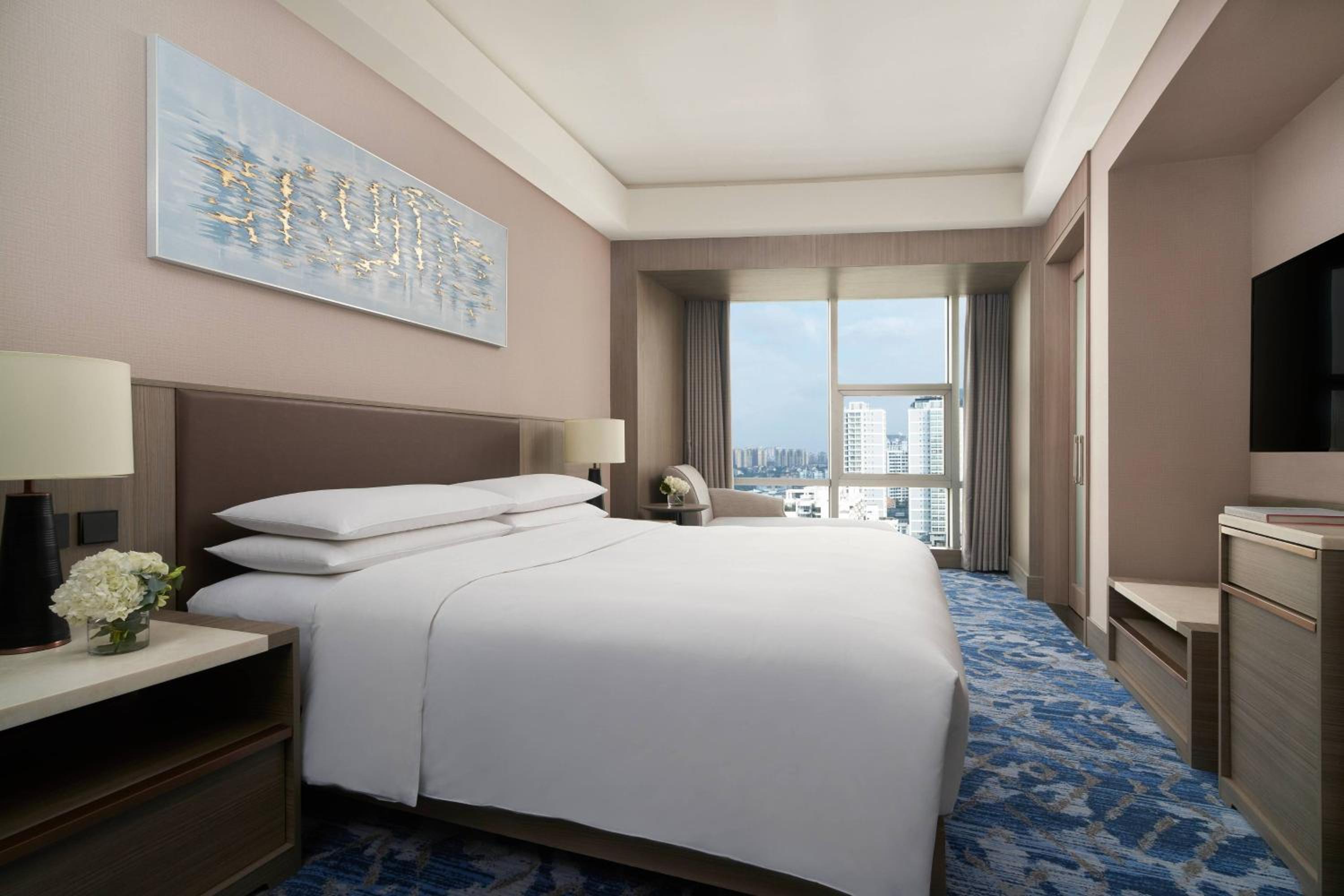 Deluxe Queen Room photo 1