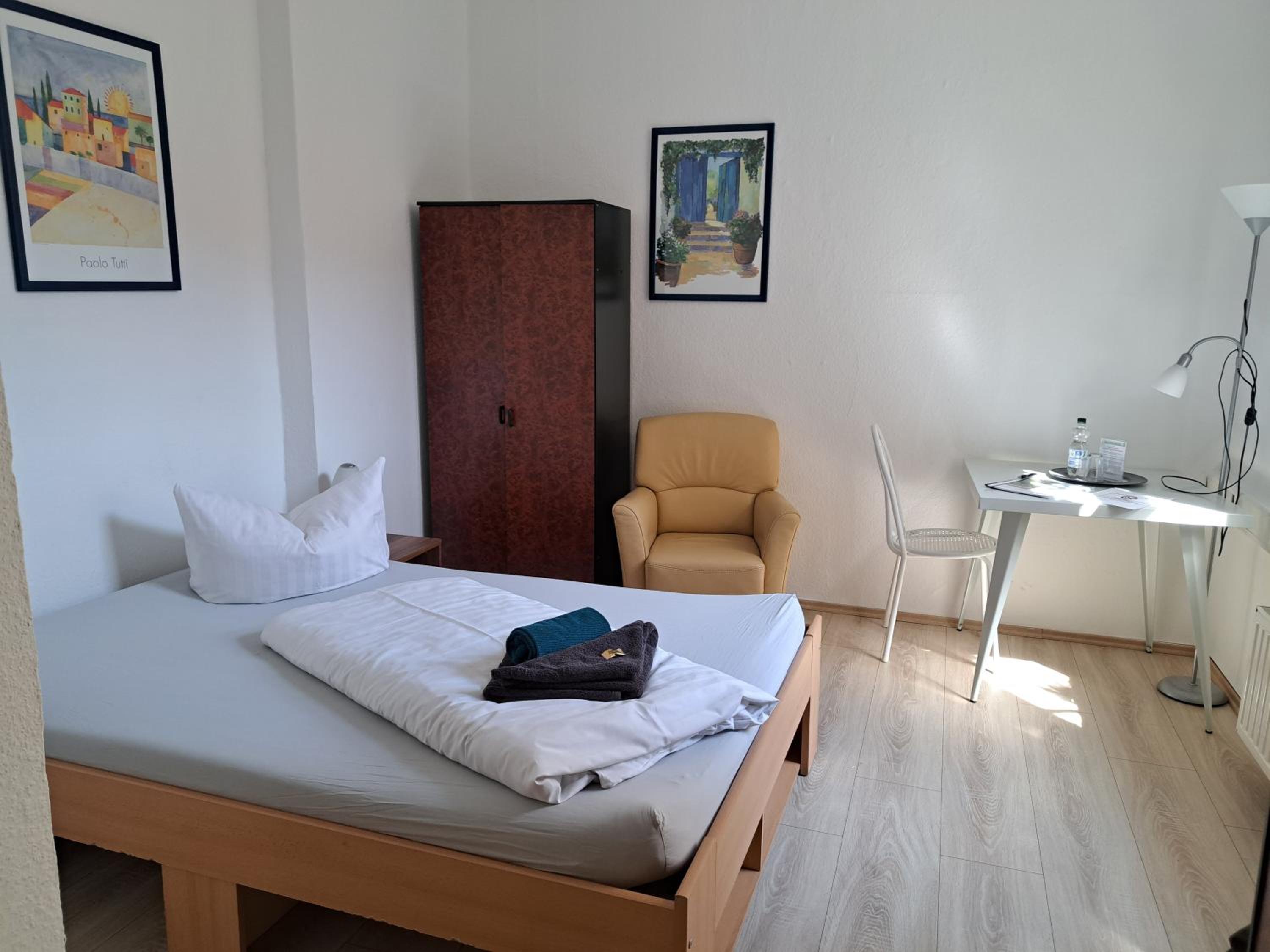 Standard Single Room