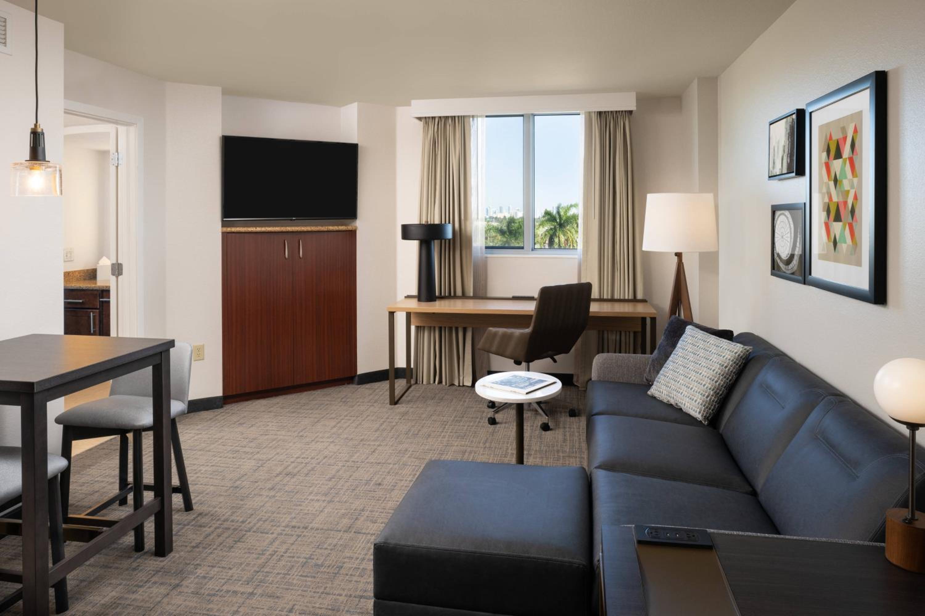 Renovated King Studio with Sofa Bed and Transfer Shower - Mobility and Hearing Accessible photo 2