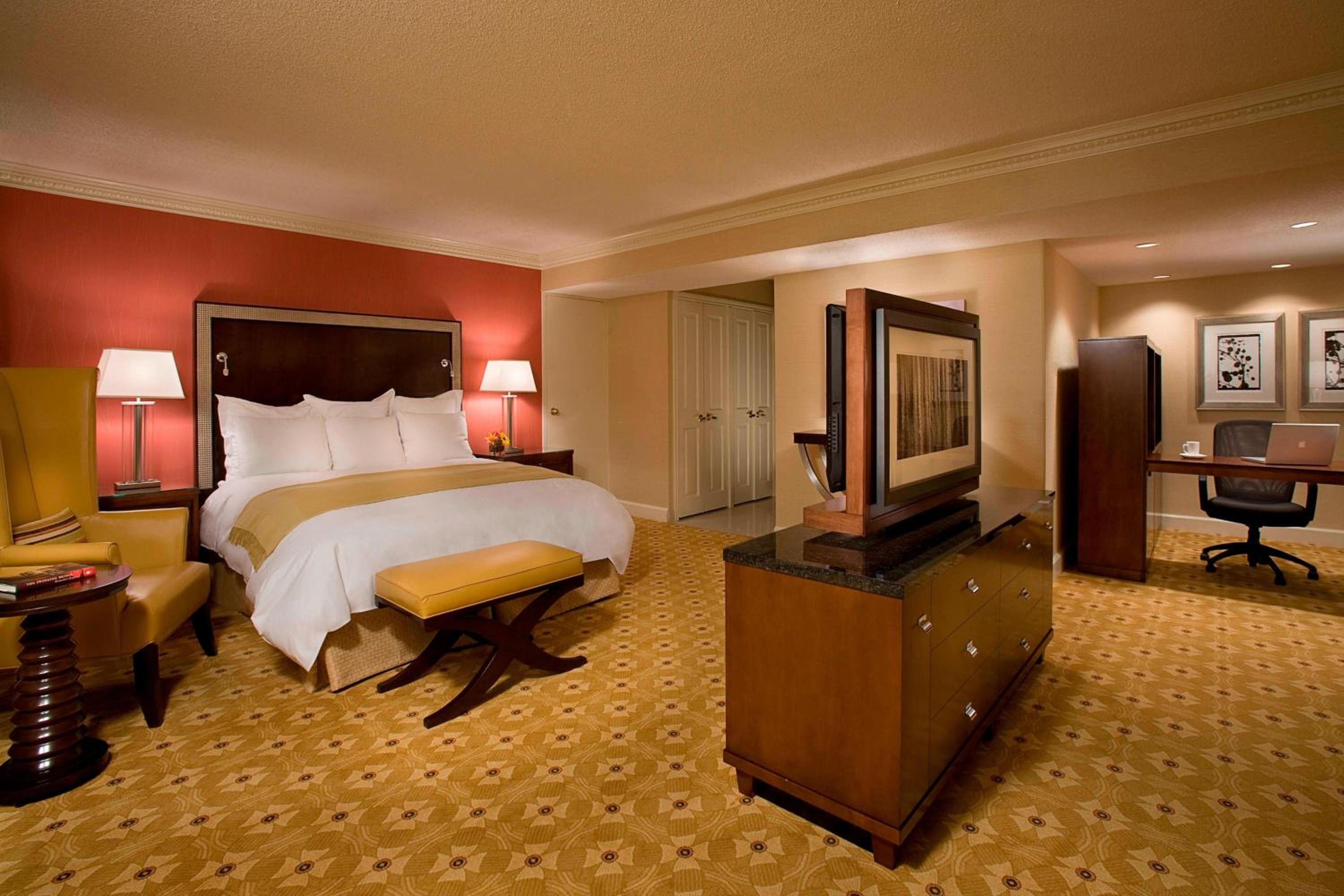 Large King Suite