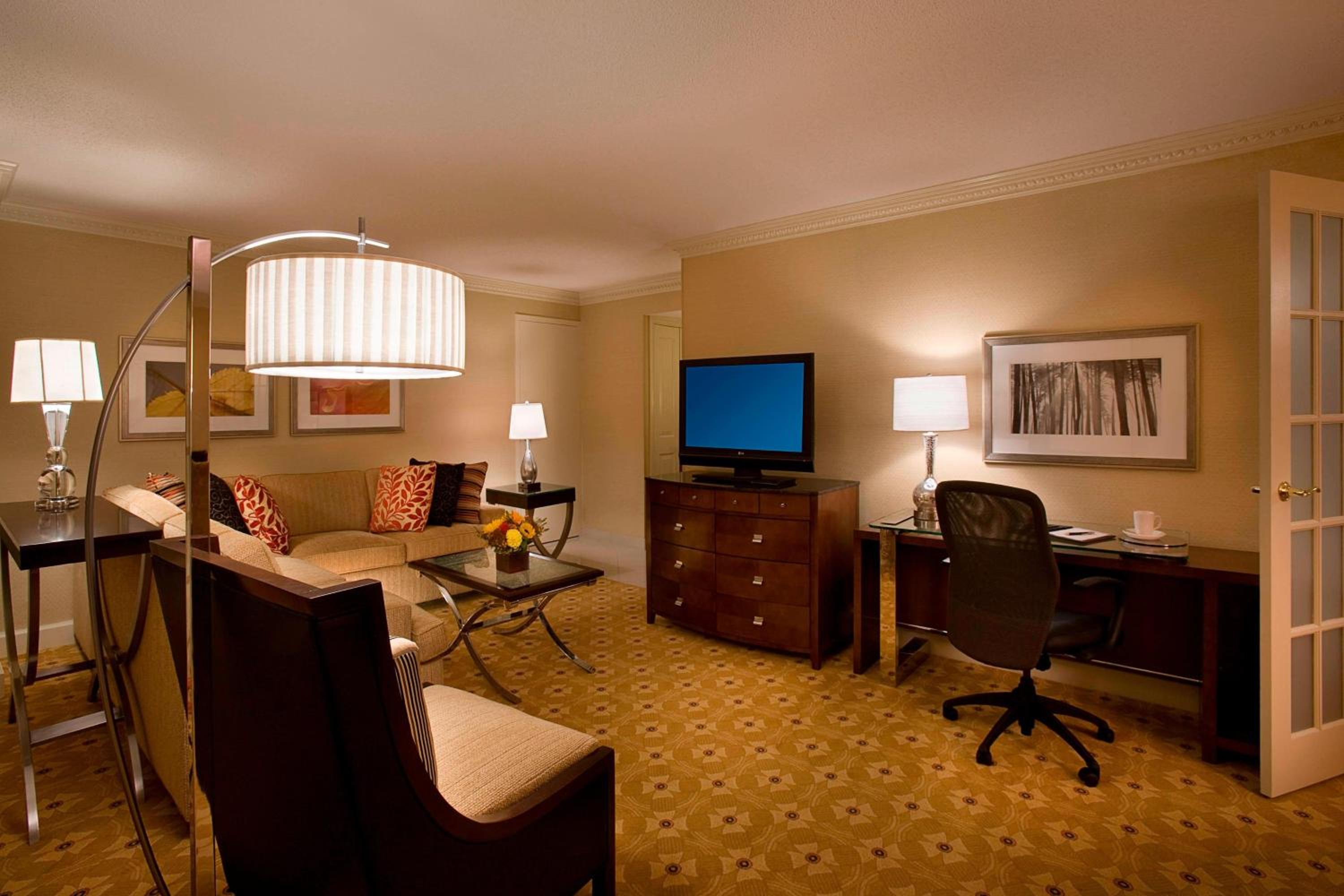 Hospitality Queen Suite with Sofa Bed