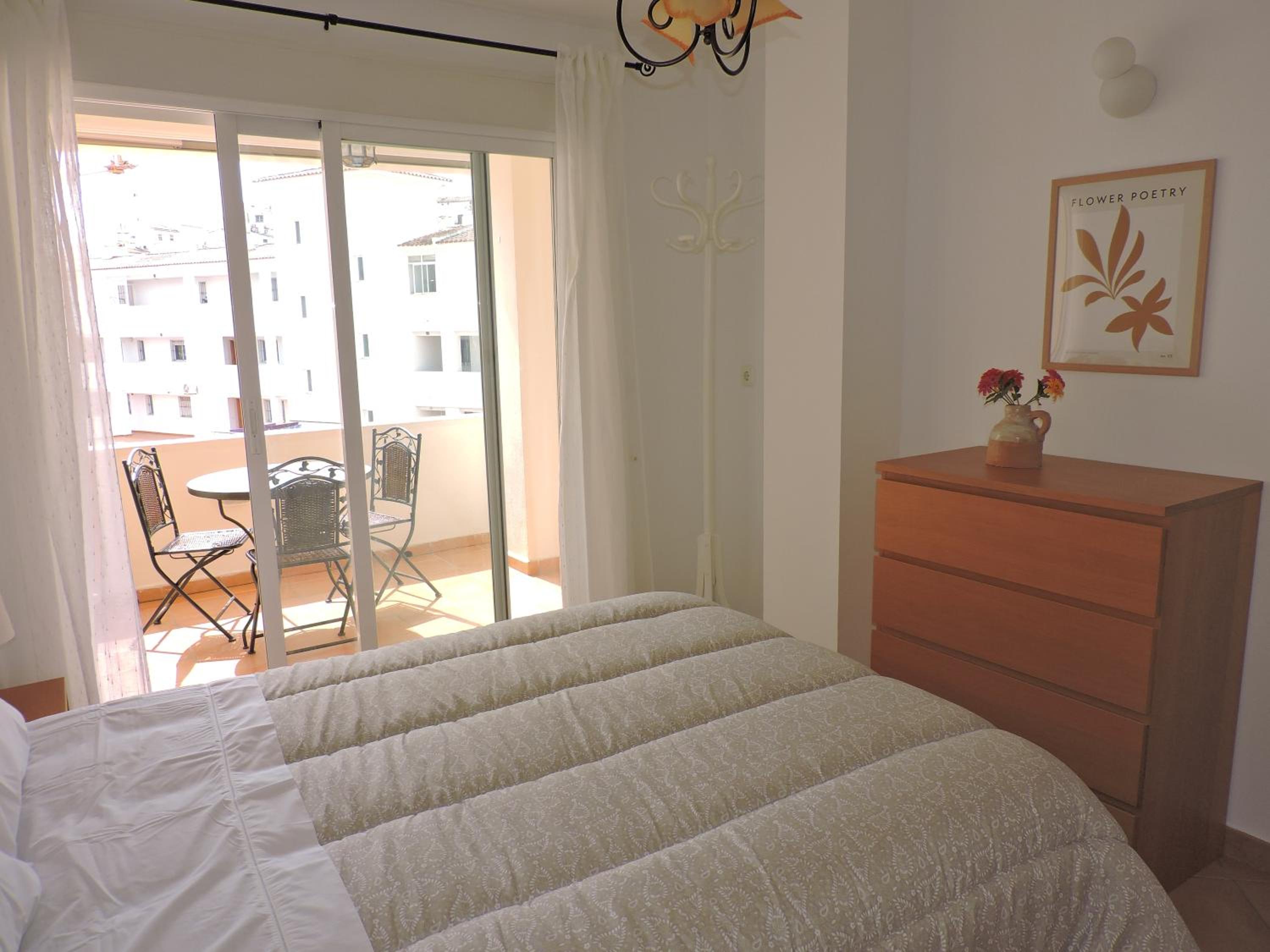One-Bedroom Apartment photo 3