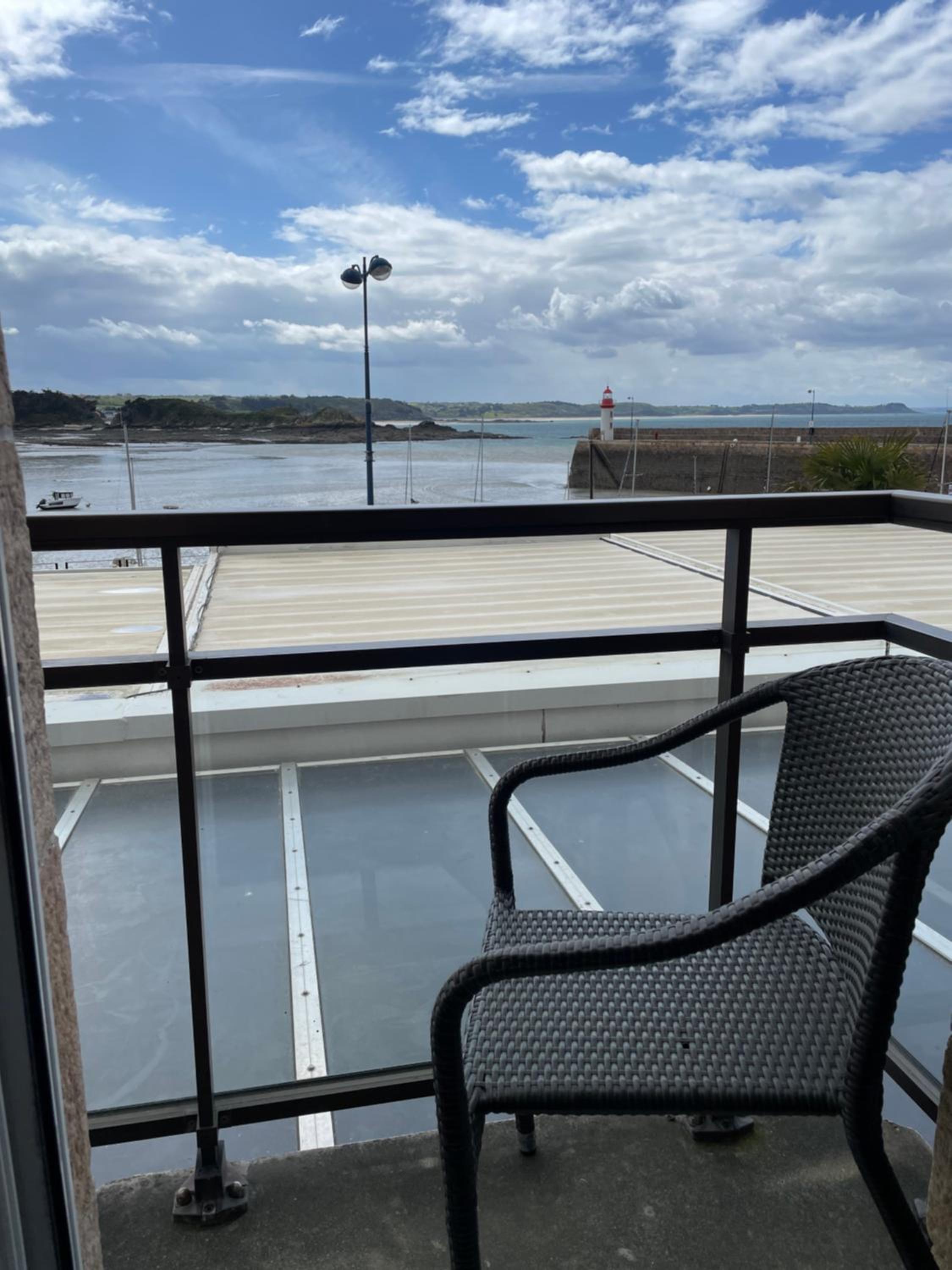 Double Room with Sea View and Balcony photo 2