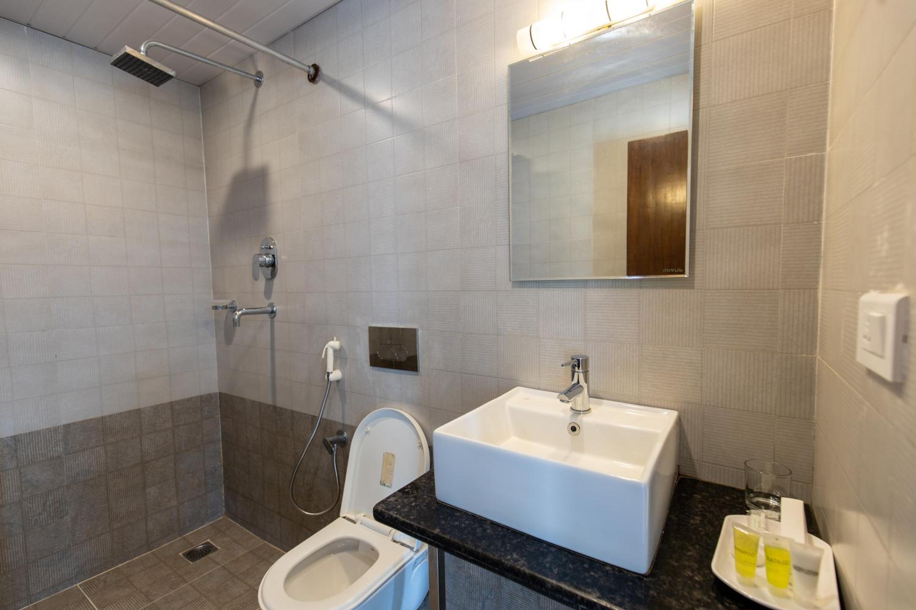 Standard Double or Twin Room photo 3
