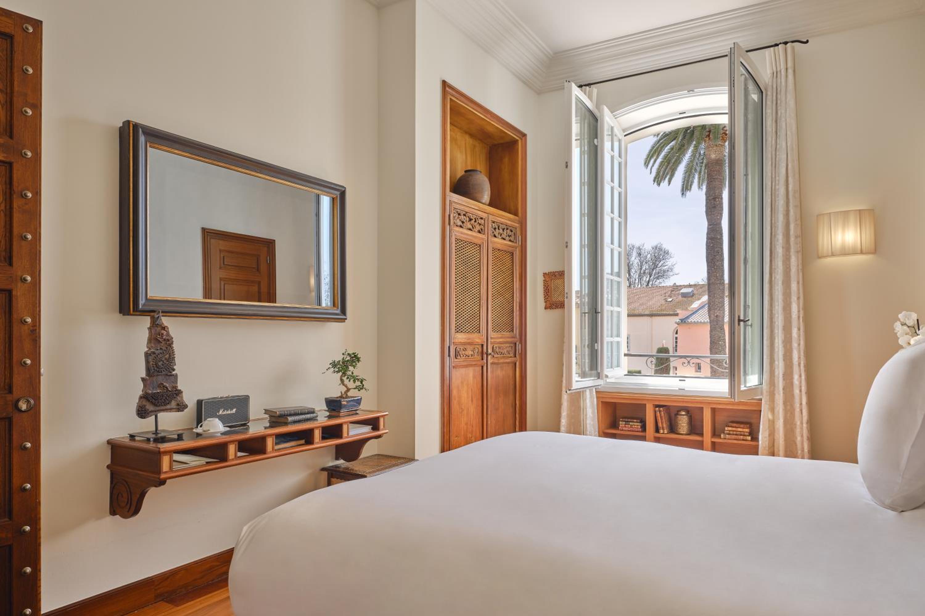 Classic Double Room with Pool View  photo 2