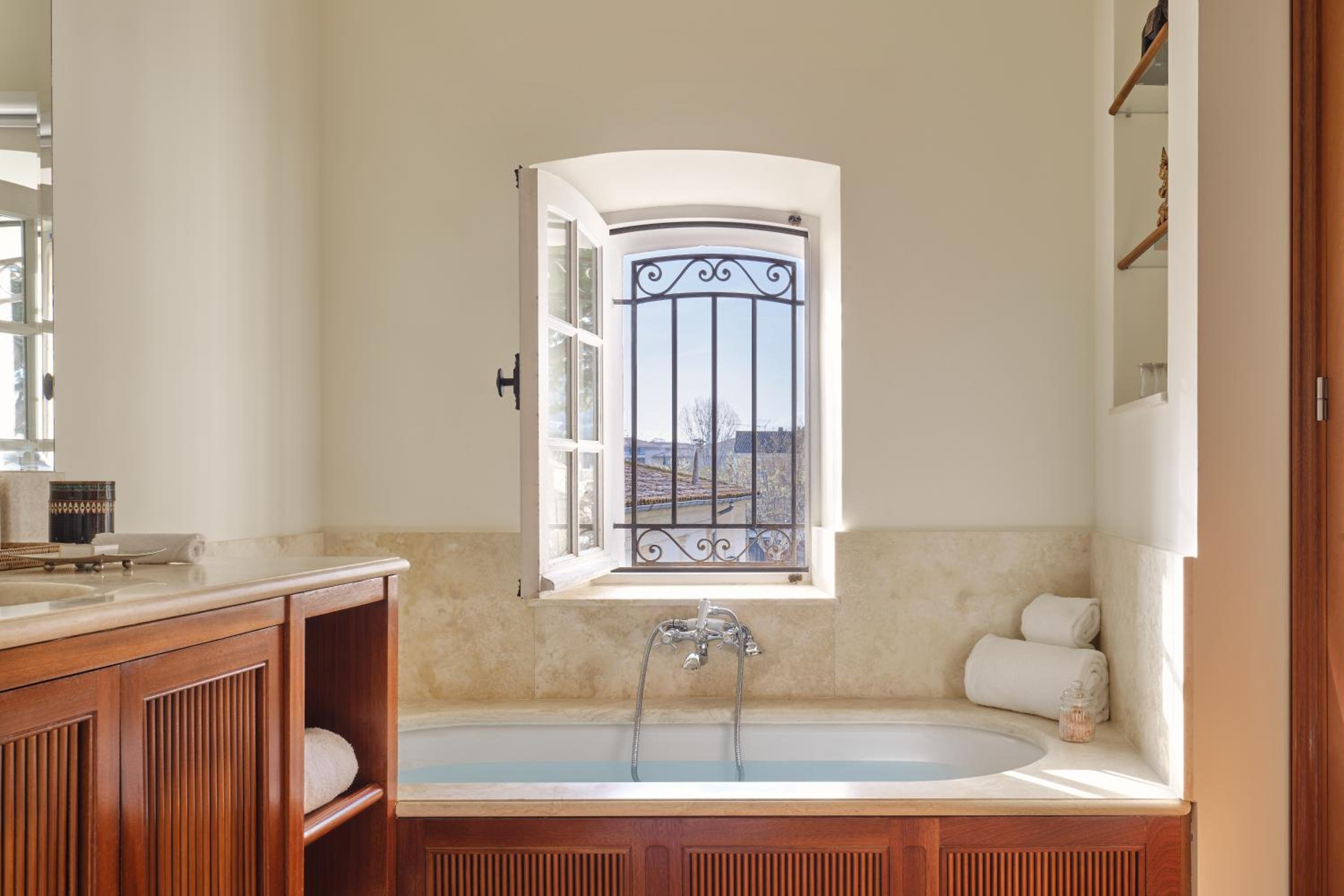 Prestige Double Room with Pool View photo 2